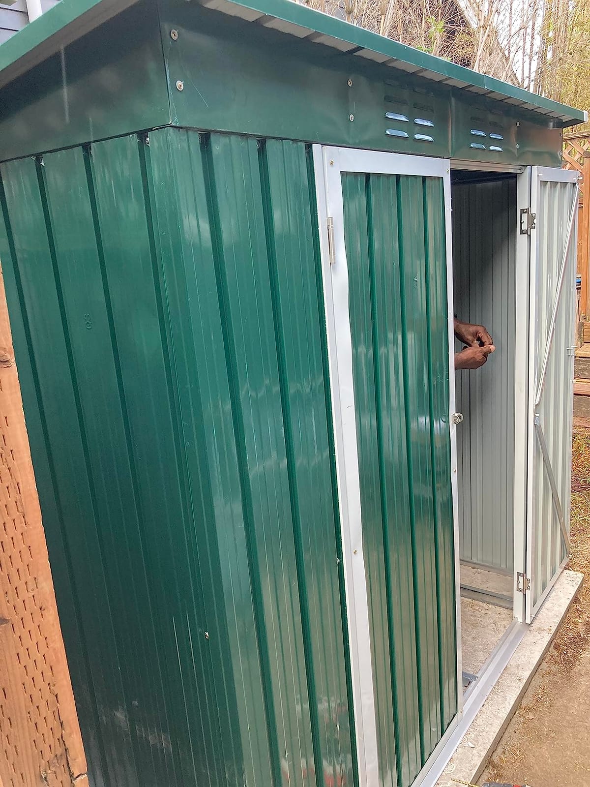 Bealife 6' x 4' Outdoor Storage Shed,Metal Shed Lockable Door - Dark Gray customer photo 2