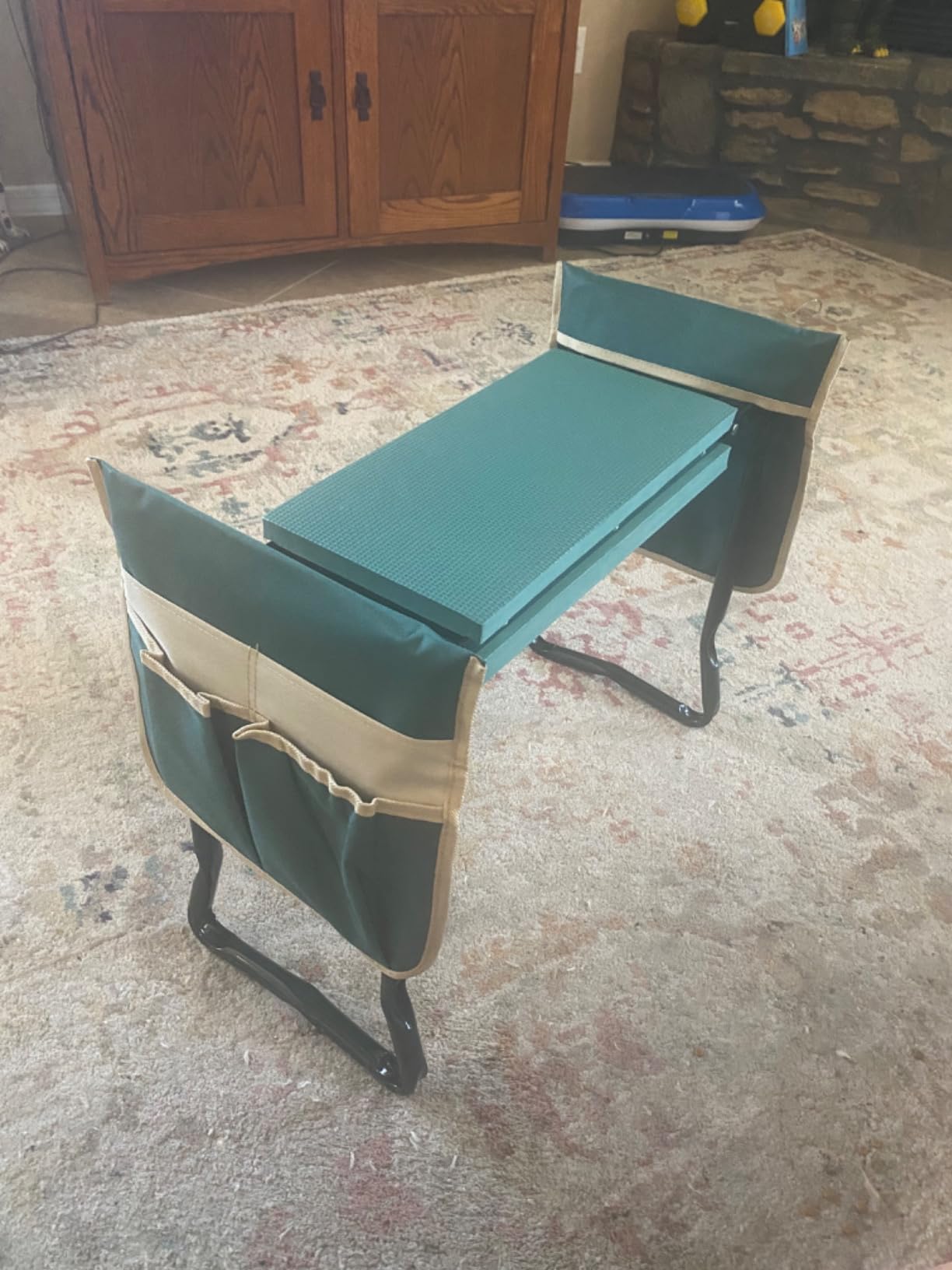 2-in-1 Garden Kneeler & Seat, Folding Seat w/EVA Foam Kneeling Pad & Removable Tools Pouch, Sturdy Steel Frame, No Assembly, Portable Heavy Duty Garden Stool for Women & Men customer photo 1