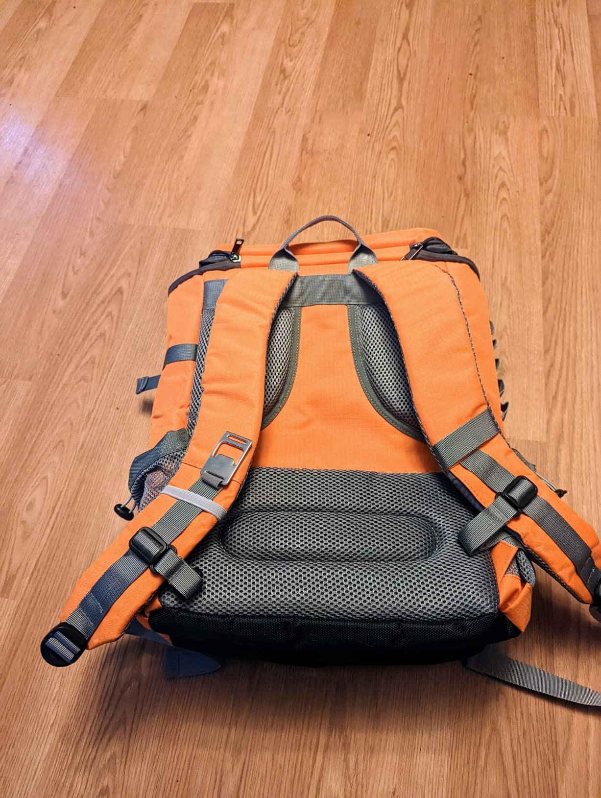 Maelstrom 35/50Can Insulated Cooler Backpack, Leakproof Soft Lunch Ice Bag customer photo 2