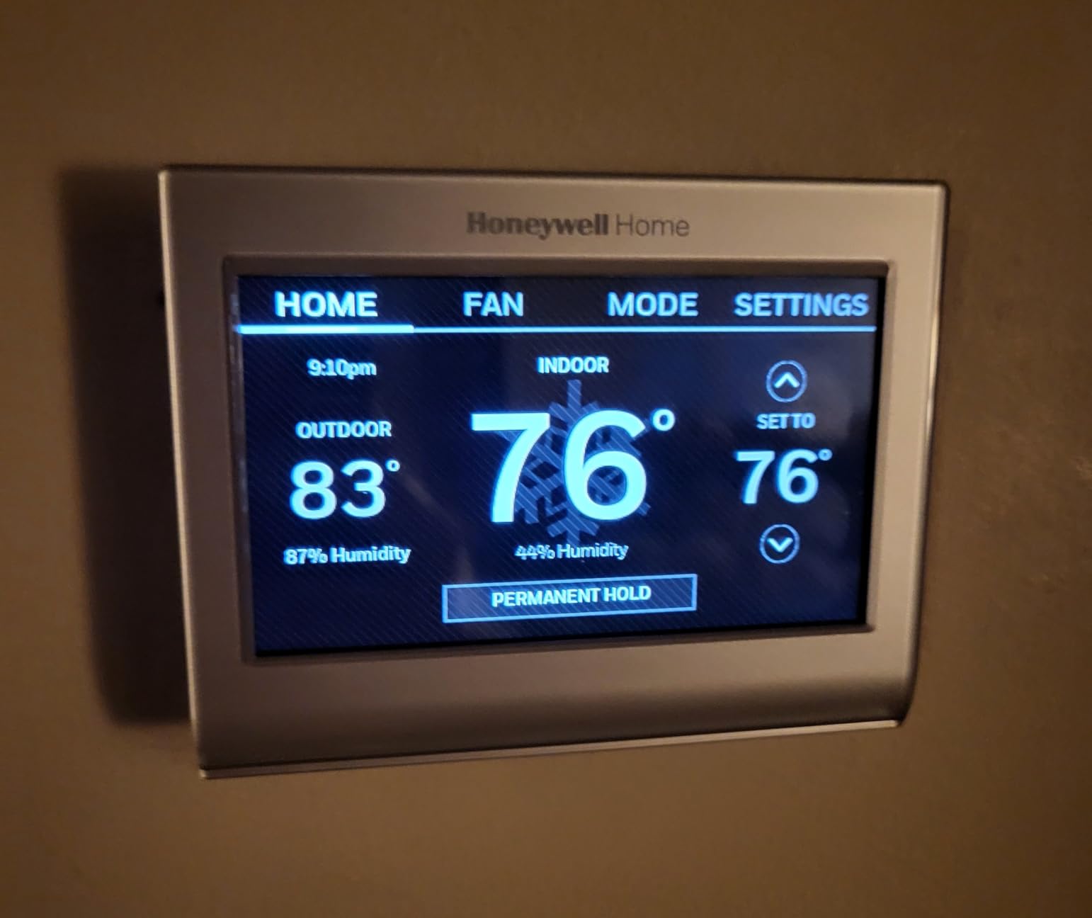Honeywell Home RTH9600WF Smart Color Thermostat ENERGY STAR Wi-Fi Programmable Touchscreen Alexa Ready - C-Wire Required customer photo 2