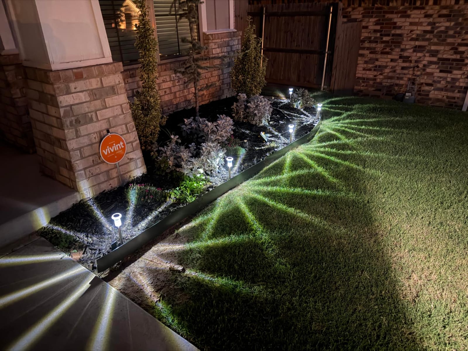 Eyrosa Solar Outdoor Lights, 10 Pack Waterproof Stainless Steel Solar Stake Lights for Pathway Garden Yard Path Walkway Driveway Lawn Patio Outside Decor, Cool White customer photo 1