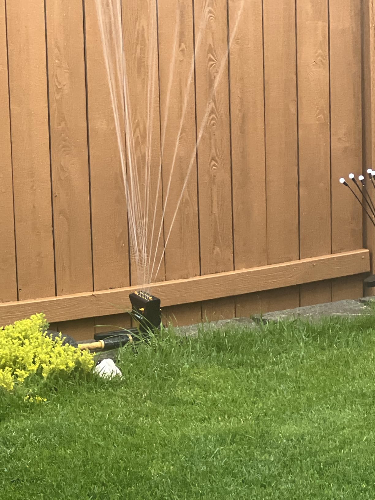 Melnor MiniMax Turbo Sprinkler, 4000 Sq Ft: 360°, Flow, Width, Range Adjust customer photo 2