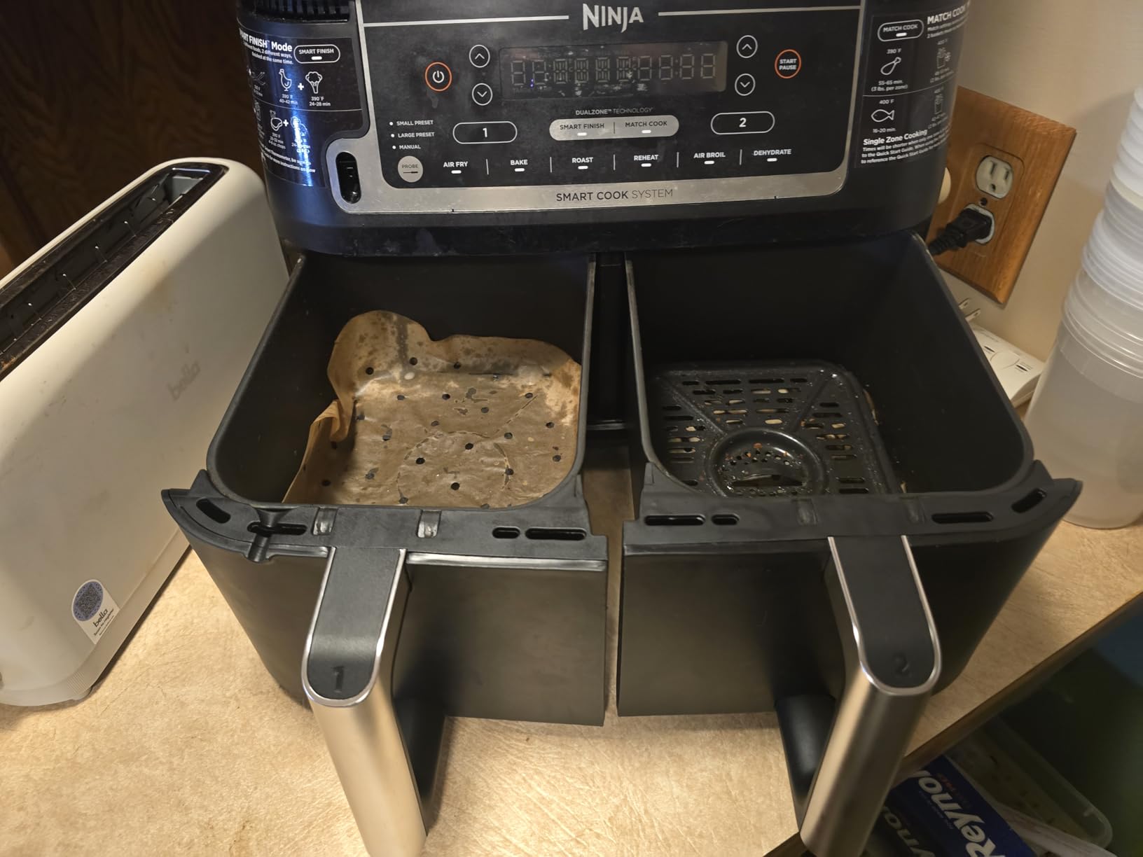 Ninja Foodi Air Fryer, 10 Qt DualZone Smart XL, 6-in-1, DZ550 customer photo 2