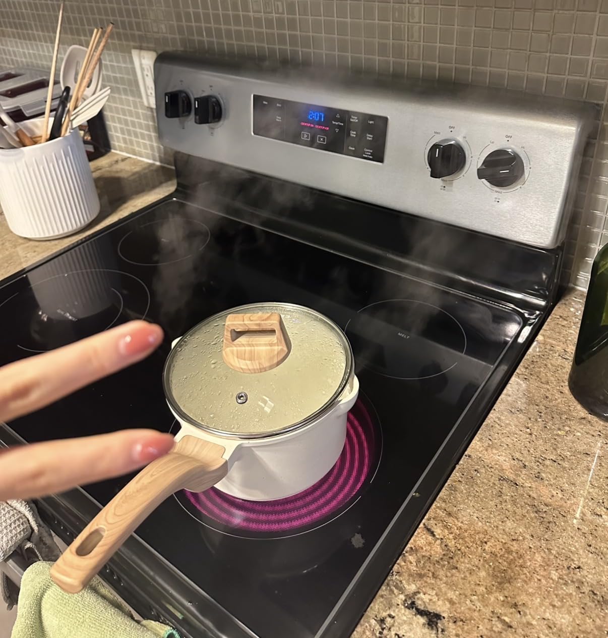 CAROTE 19pcs Pots and Pans Set Non Stick, Detachable Handle Cookware | Kitchen Cooking Sets, Space Saving, Dishwasher & Oven Safe, Non-Toxic, for Camping/RV/Traveling, Cream White customer photo 2