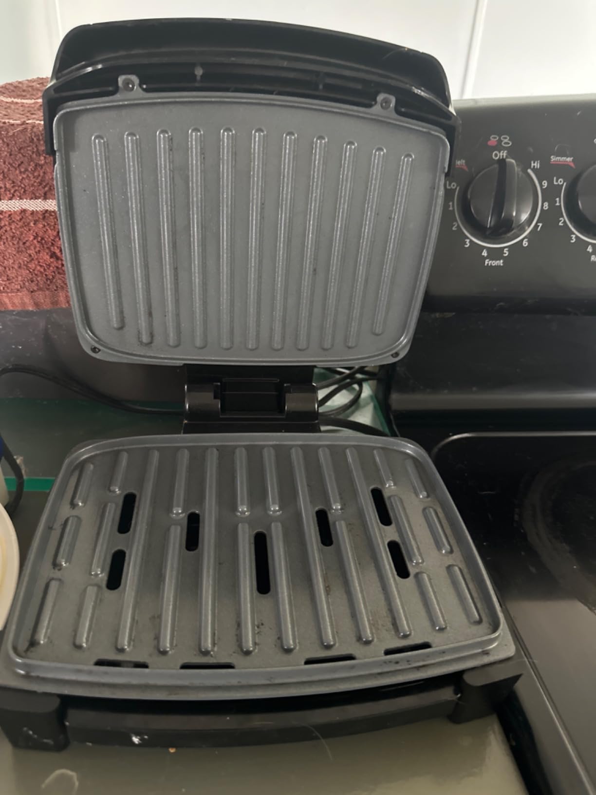 GEORGE FOREMAN® Contact Submersible™ Grill, 5-Serving Grill - Adjustable Temperature Control, Black Plates, Wash the entire grill customer photo 1