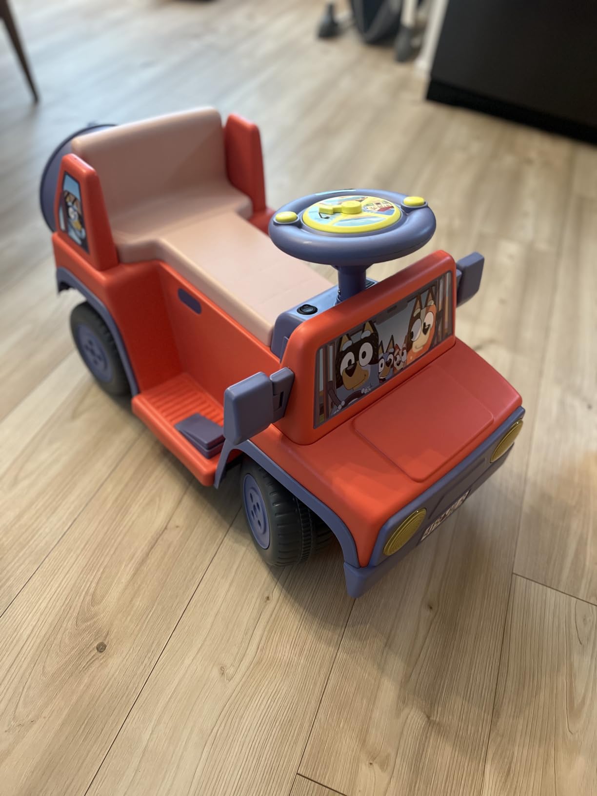 Bluey - 6V Kids Ride-On Car with Rechargeable Battery and Interactive customer photo 1