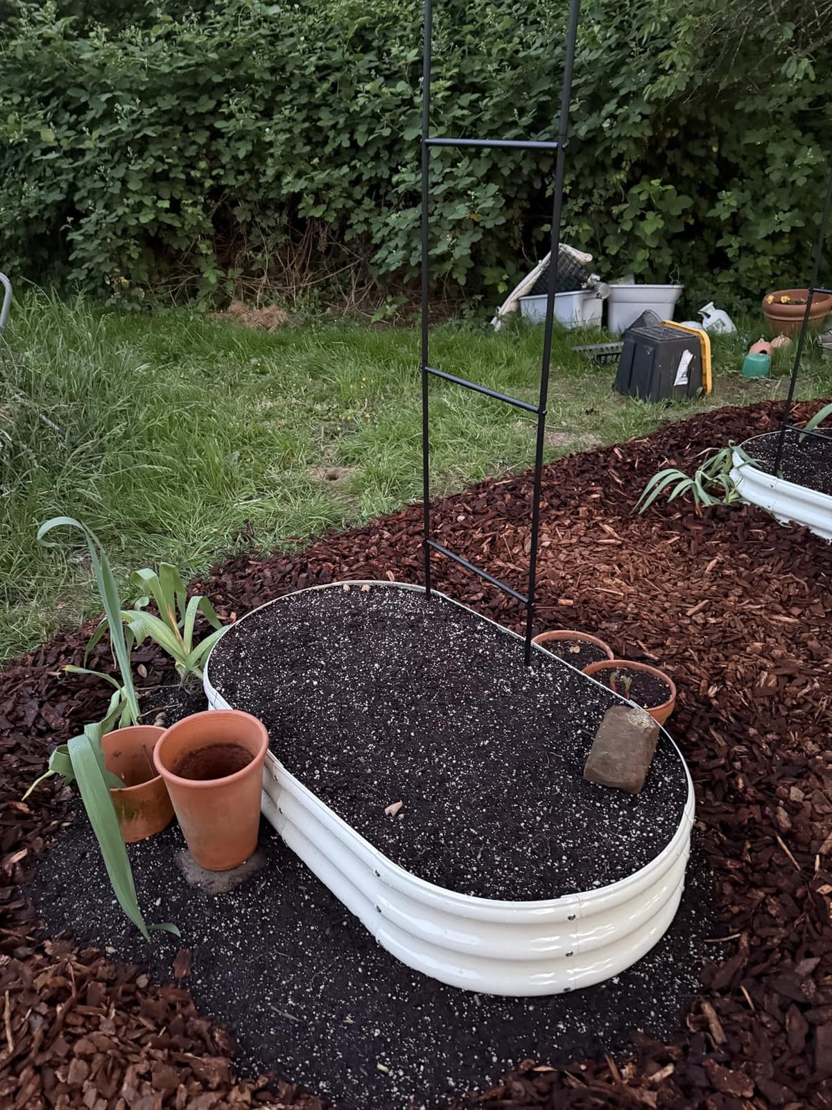 SnugNiture Galvanized Raised Garden Bed, 4x2x1ft Oval Metal Planter Box for Planting Outdoor Plants Vegetables customer photo 2