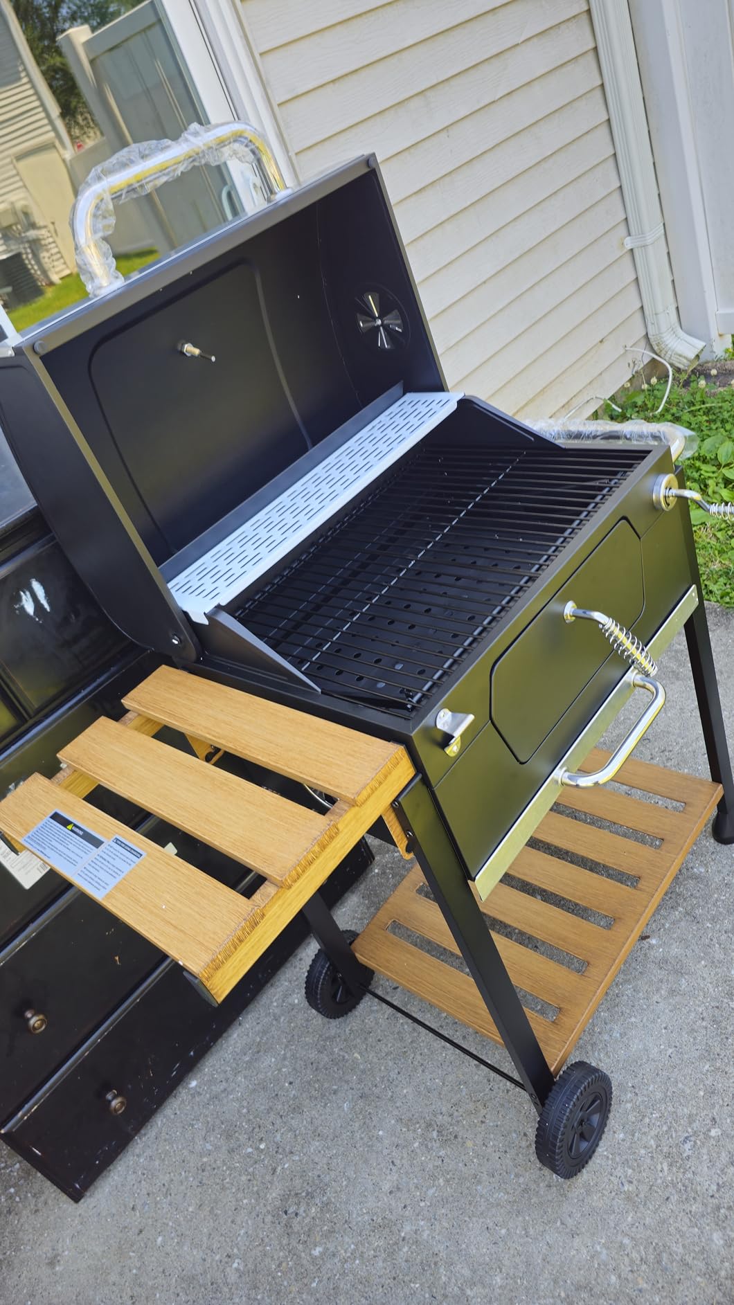 Royal Gourmet CD1824M 24-Inch Charcoal Grill, Folding Table, 490 Sq. In. | Charcoal BBQ Smoker with Handle, Side Door, Thermometer, for Outdoor Patio, Garden and Backyard Grilling, Black, Medium customer photo 2