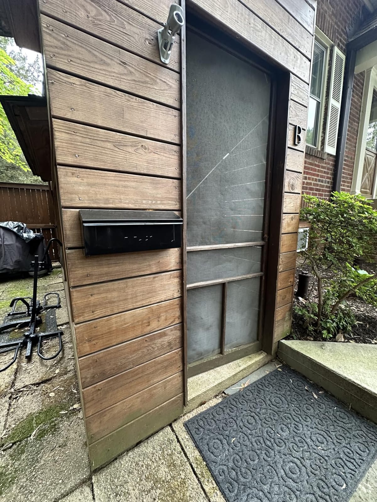 ARCHITECTURAL MAILBOXES Townhouse Galvanized Steel, Wall-Mount Mailbox, Black Small customer photo 1