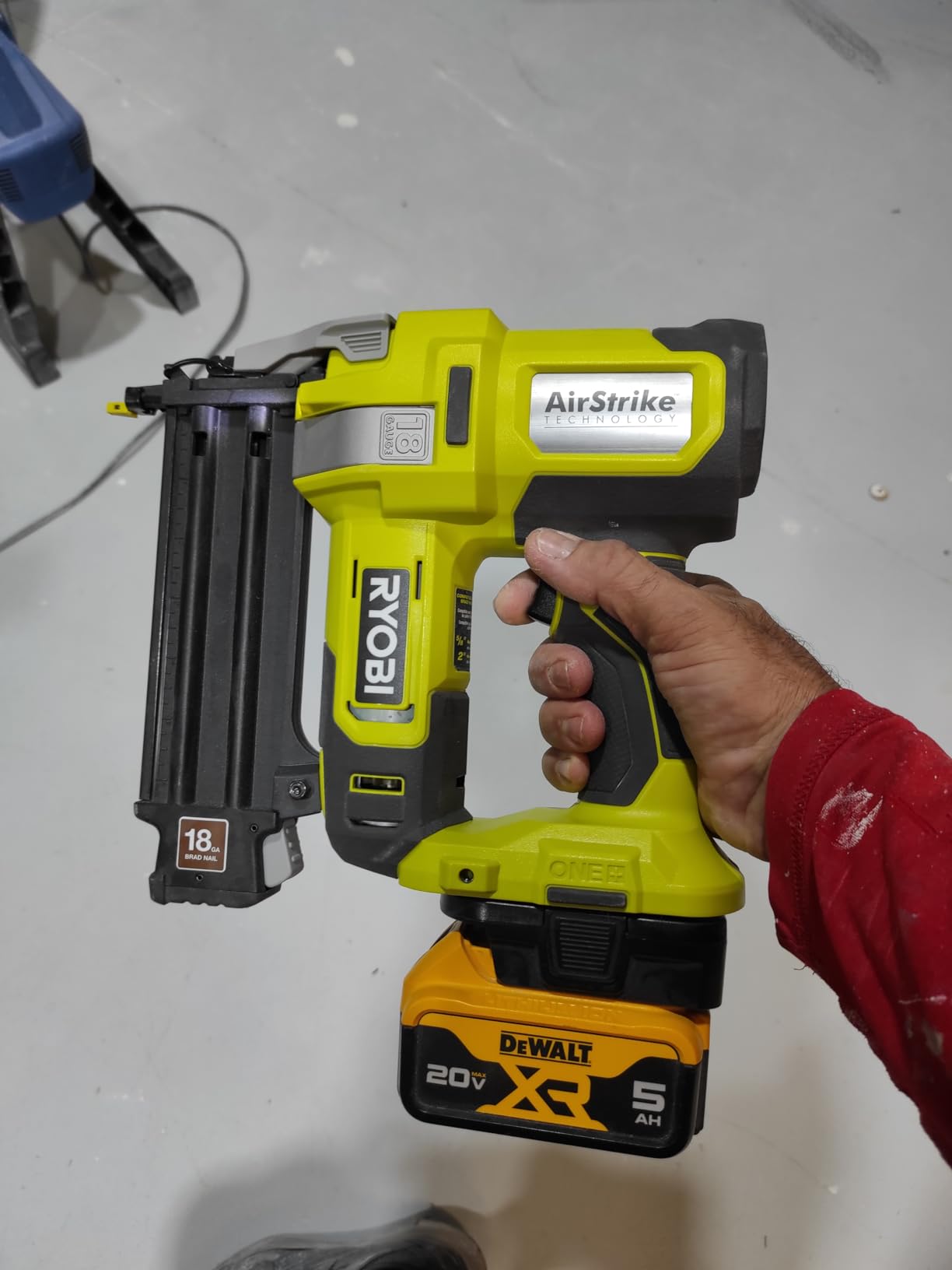 Ryobi 18V ONE+ 18-Gauge Cordless Airstrike Brad Nailer (Tool Only) P321 customer photo 2