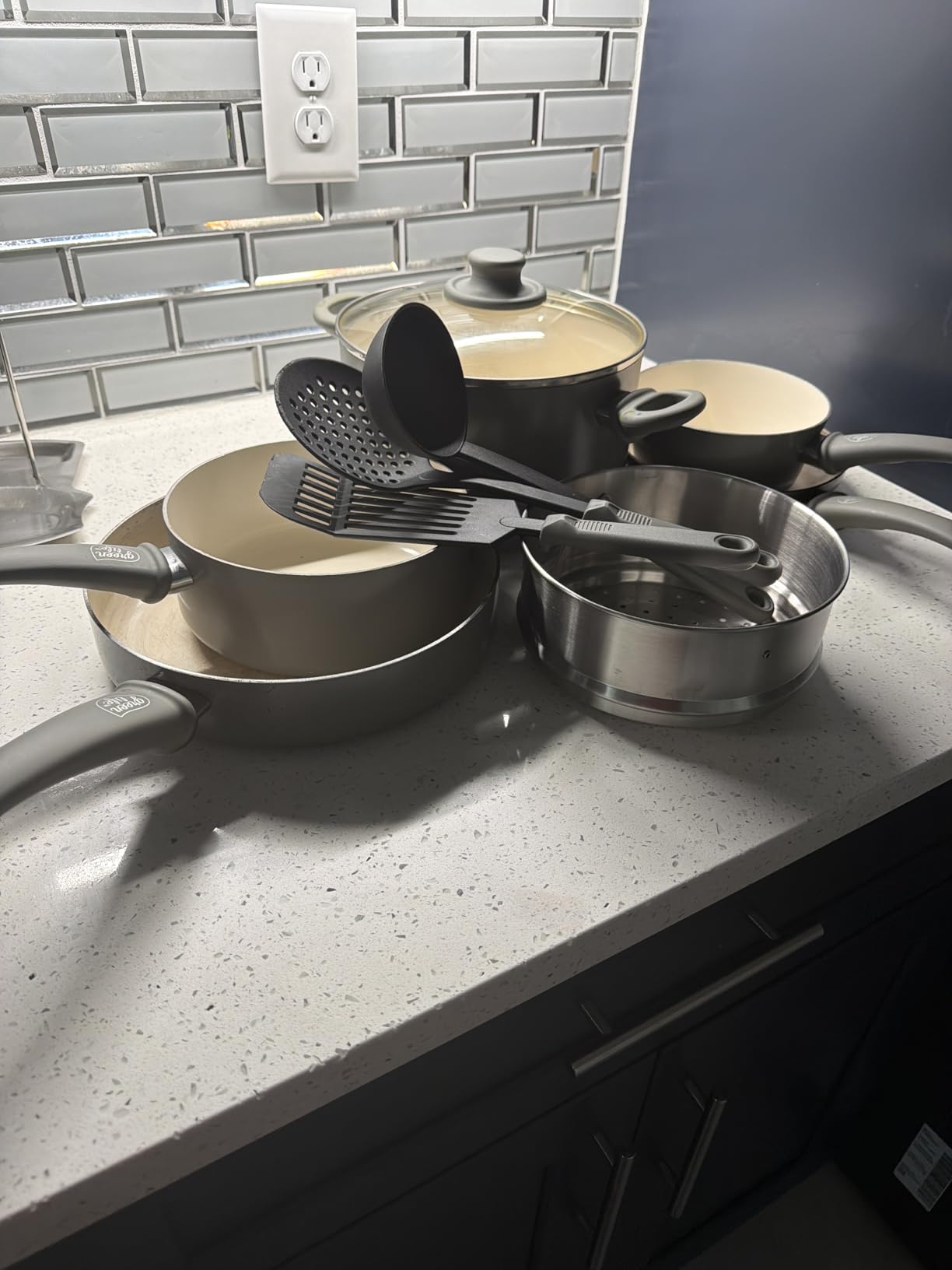 GreenLife 16 Piece Ceramic Nonstick Pots & Pans Cookware Set, Gray | PFAS-Free Nonstick Coating, Stockpot, Frying Pans, Saucepans, Sauté Pan, Stay-Cool Handles, Dishwasher & Oven Safe up to 350F customer photo 1