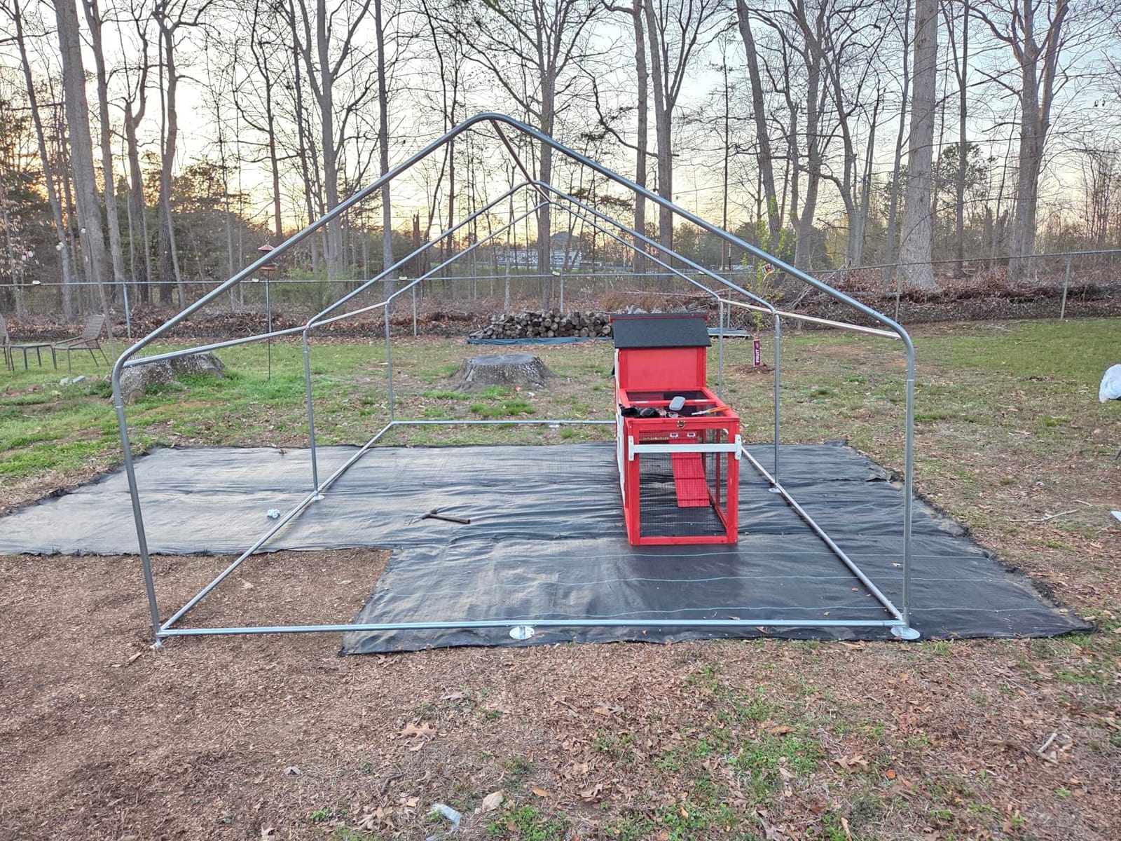 CHIKENCOOP 9.8 x 6.5 x 6.5 ft Metal Chicken Coop, Chicken Run with Cover customer photo 1