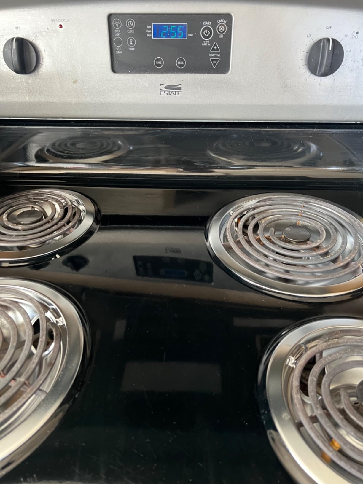 316048413 and 316048414 Stove Burner Drip Pans for Electric Stove Top - Perfectly Fit Frigidaire Kenmore Electric Range -Thickening to Prevent Bending and Rust - Include 2 x 6 in, 2 x 8 in customer photo 2