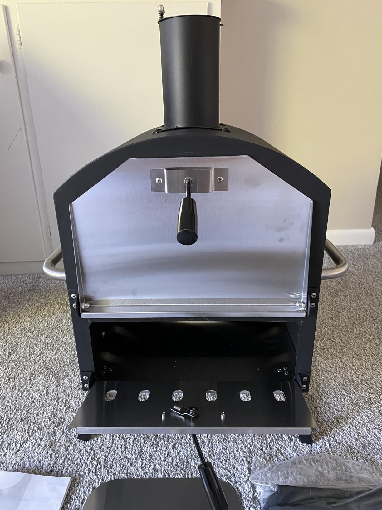 Giantex Outdoor Pizza Oven Wood Fired, 2-Layer Outside Pizza Maker | 12-Inch Pizza Stone, Waterproof Cover, Pizza Peel, Removable Cooking Rack, Folding Legs, for Camping BBQ Party customer photo 2