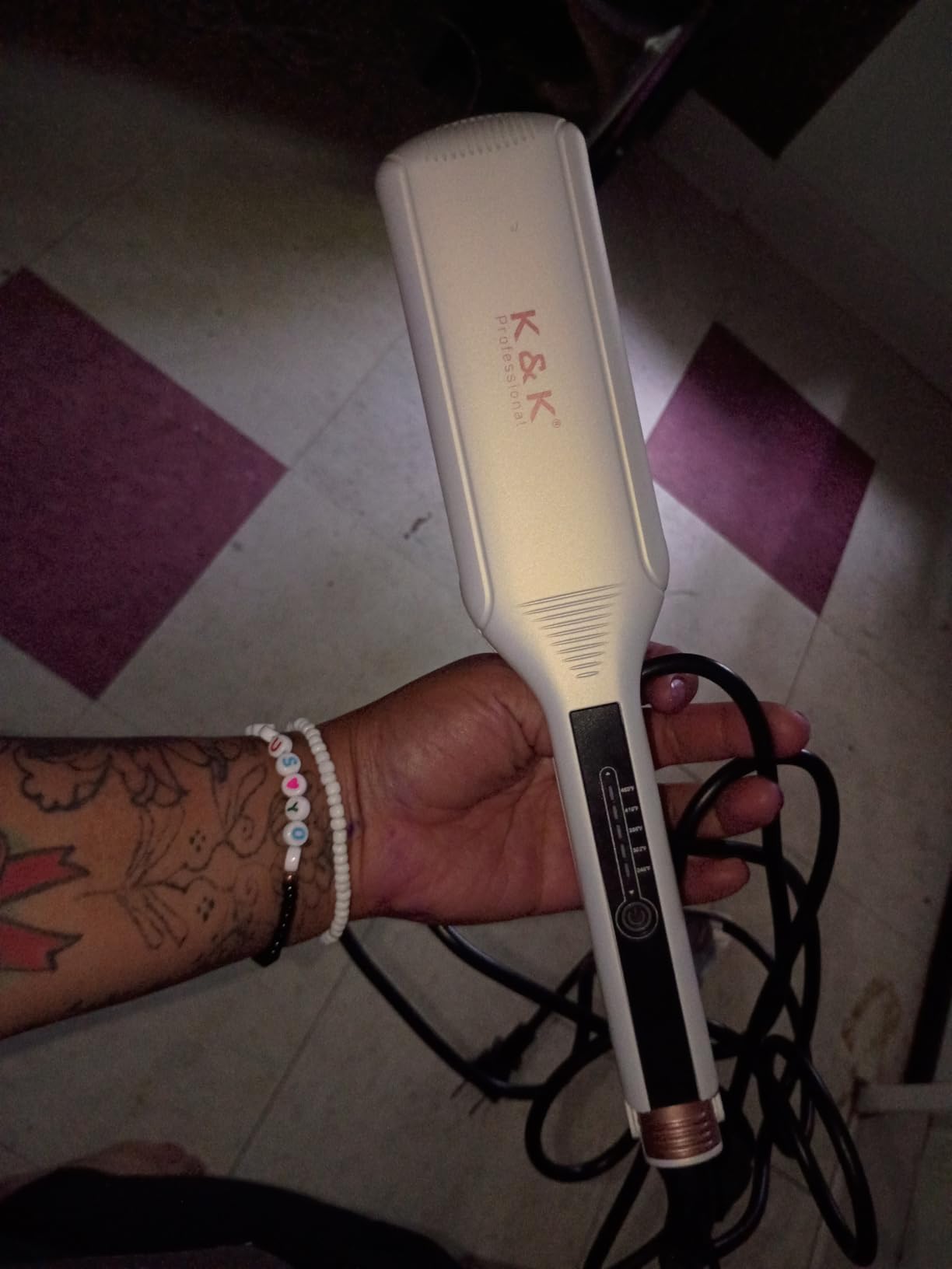 K&K 2.25 Inch Wet to Straight Hair Straightener，Shine Therapy Flat Iron customer photo 2