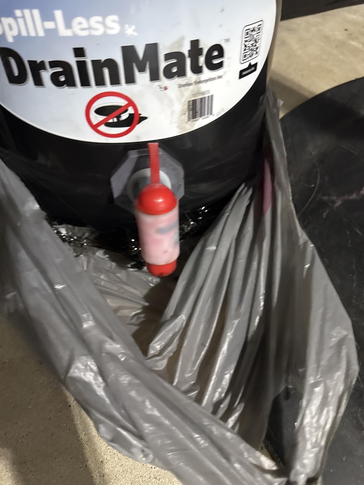 Spill-Less DrainMate 14 Quart Oil Drain Pan/Container - Made in USA customer photo 1