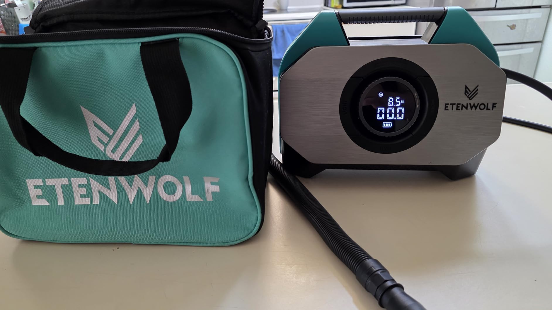 ETENWOLF VORTEX S6 Tire Inflator Portable Air Compressor, Cordless Air Pump customer photo 2