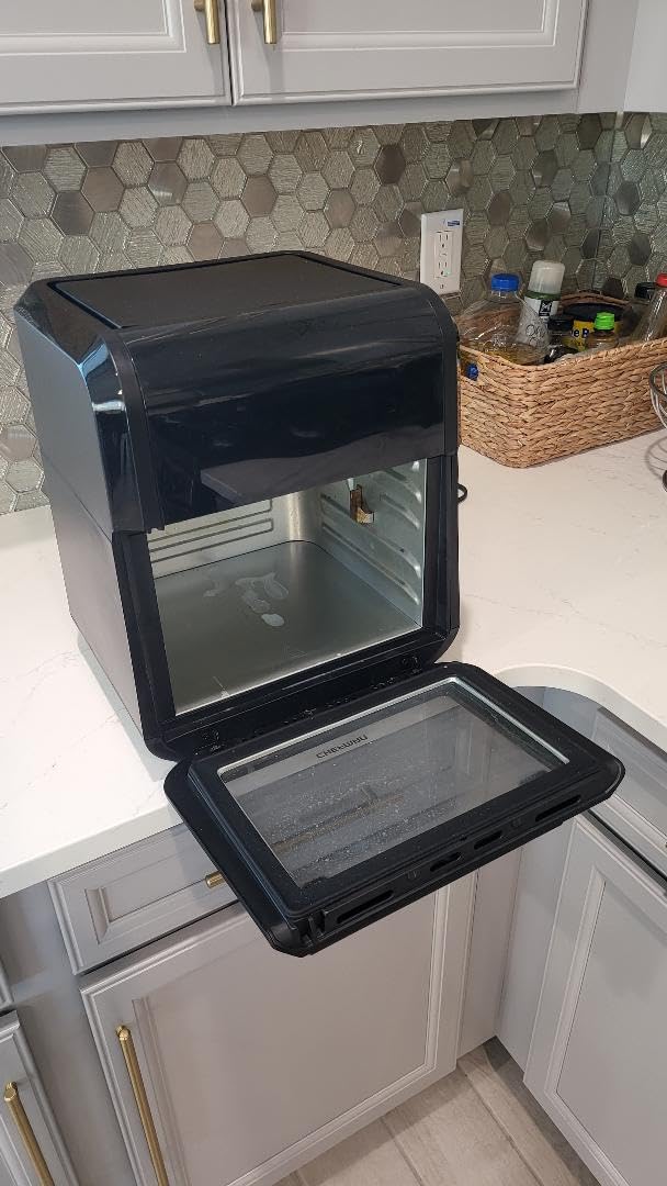 Chefman 12-Quart 5-in-1 Air Fryer Oven with Digital Timer, Touchscreen, and 12 Presets - Family Size Countertop Convection Oven, Dishwasher-Safe Parts customer photo 2