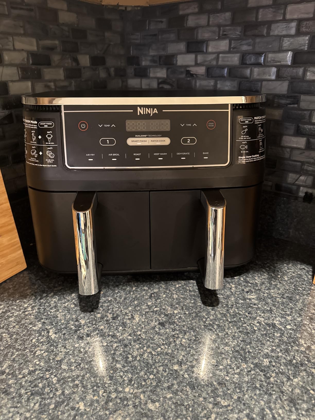Ninja Foodi Air Fryer, 10 Qt DualZone, 6-in-1, Black, DZ302 customer photo 2