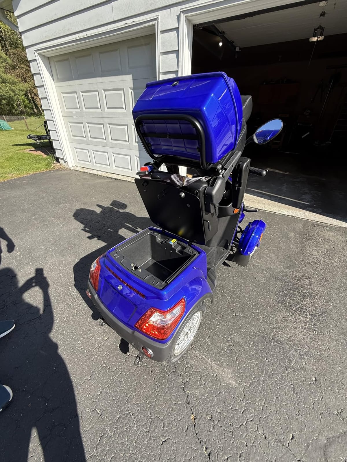 Mobility Scooters for Seniors & Adults 500lbs Capacity - 800W All Terrain Electric Powered Mobility Cart - Heavy Duty Mobility Scooter for Elderly w/Charger Remote Keys (Black) customer photo 2