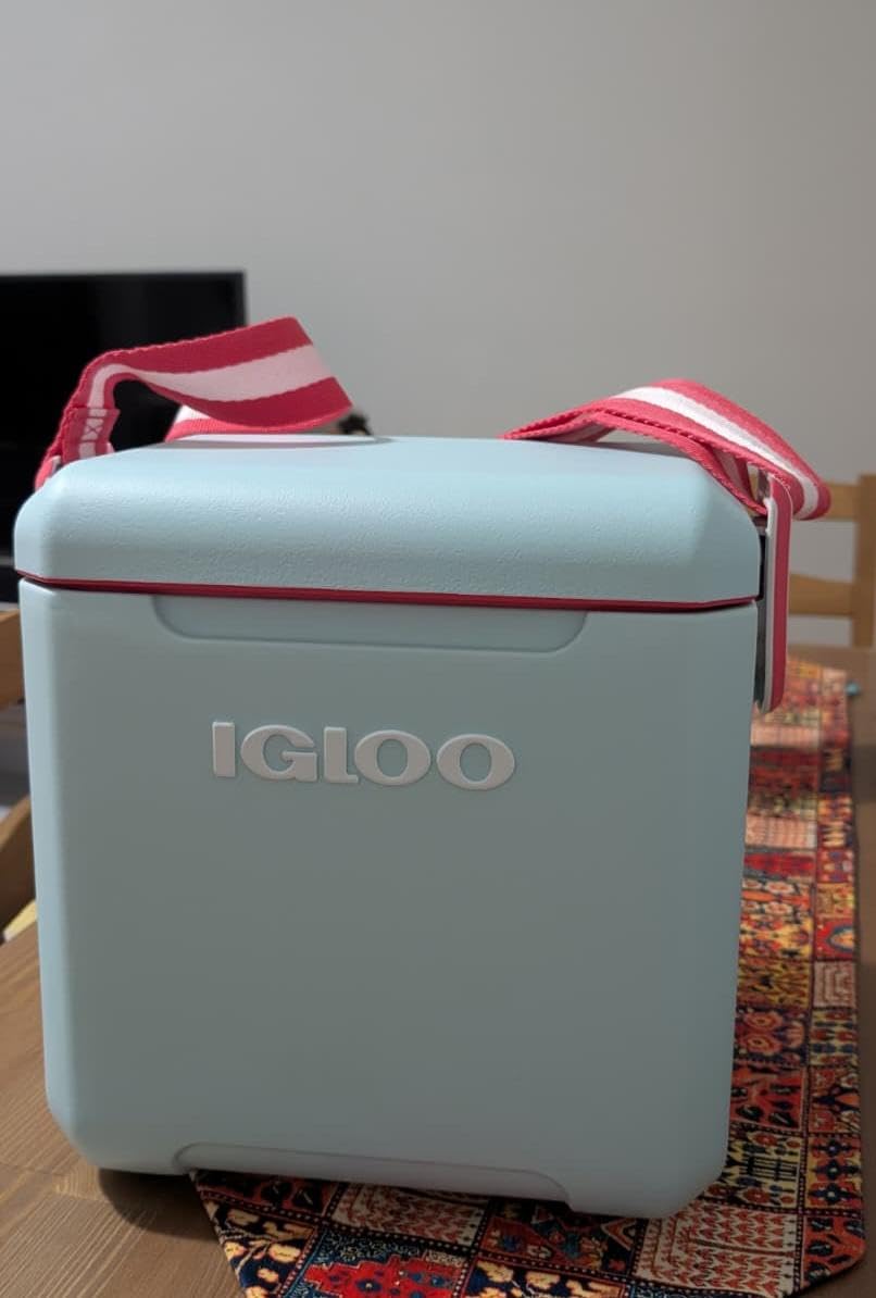 Igloo Tag Along Too Coolers | Insulated Hard Shell Picnic Style Cooler | Rolling Ice Chest customer photo 1
