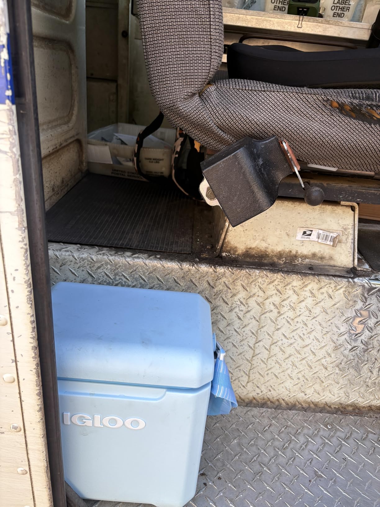Igloo Tag Along Too Coolers | Insulated Hard Shell Picnic Style Cooler | Rolling Ice Chest customer photo 2