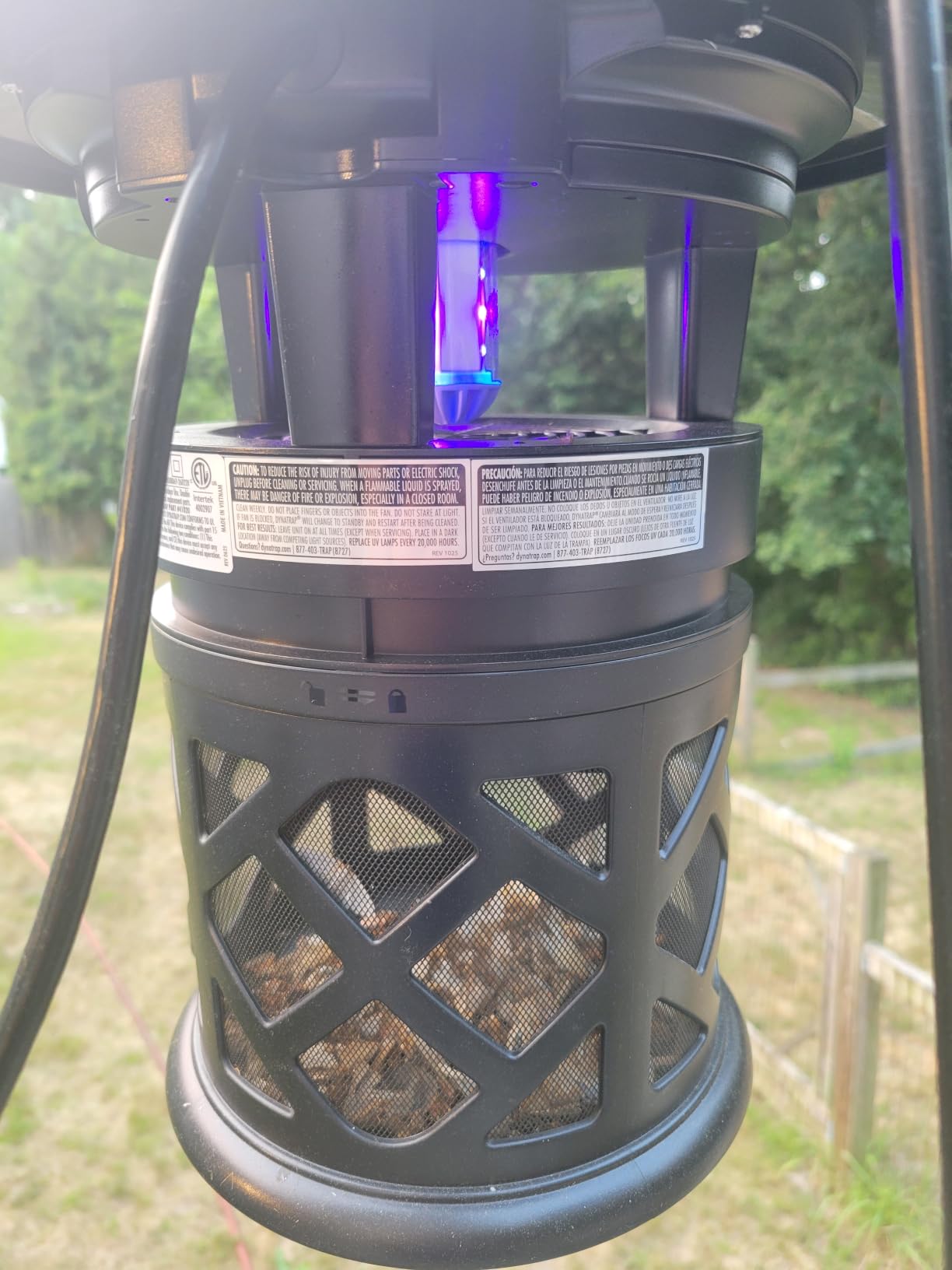 Dynatrap DT2030SR Fly Traps Outdoor - Mosquito & Flying Insect Killer for 1 Acre – Kills Mosquitoes, Flies, Gnats, Wasps - Bug Zapper Alternative - Black customer photo 1