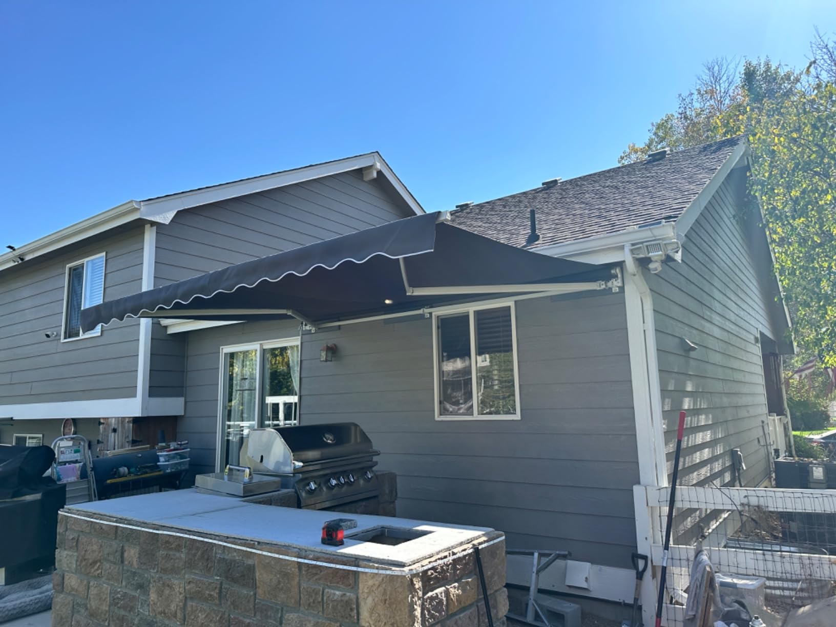 VEIKOU 12' x 10' Awnings for Patio, Retractable Awning with Adjustable Canopy, Aluminum Frame, Manual Patio Awning Sun Shade Shelter for Window, Door, Deck, Garden, Gray customer photo 1