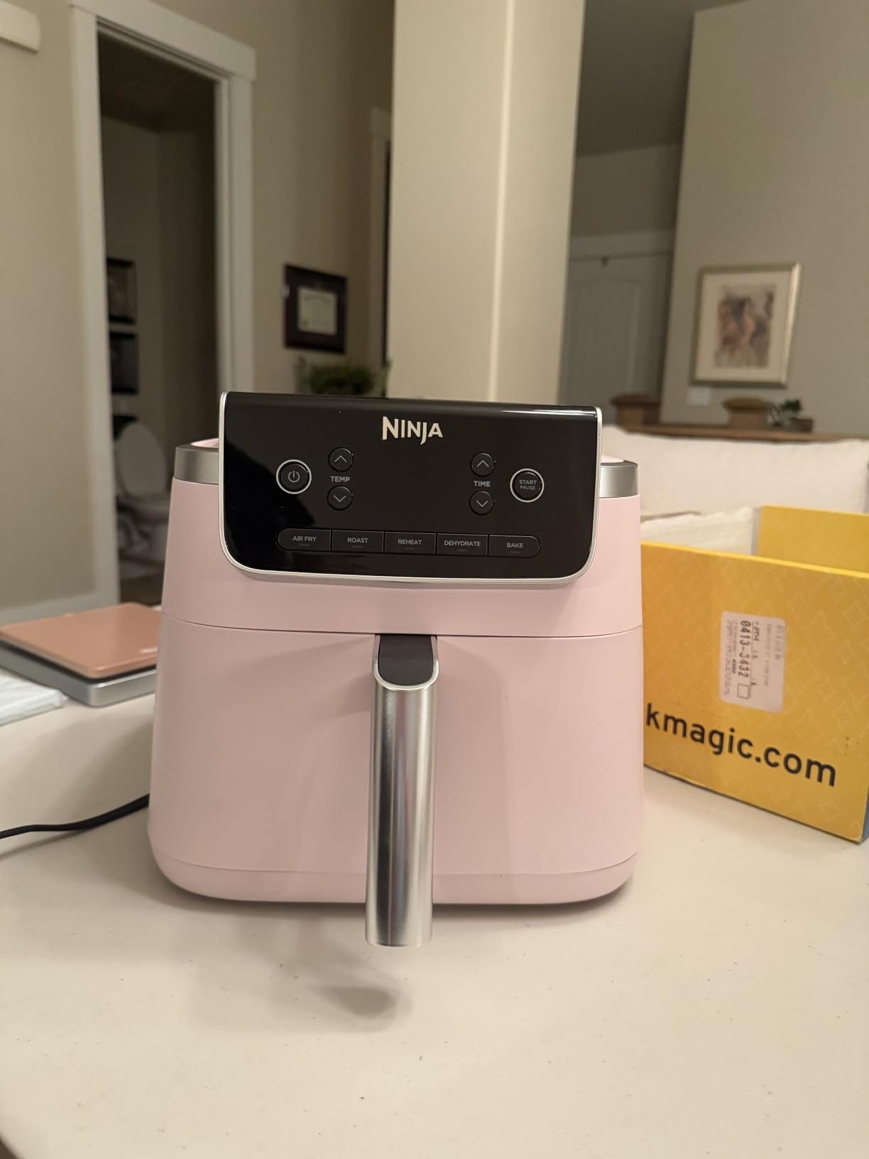 Ninja Air Fryer Pro, 5 Qt, 4-in-1, Grey, AF141 customer photo 2