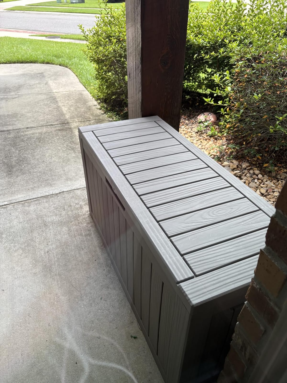 PatioZen 100 Gallon Deck Box Lockable Waterproof Outdoor Storage Black customer photo 2