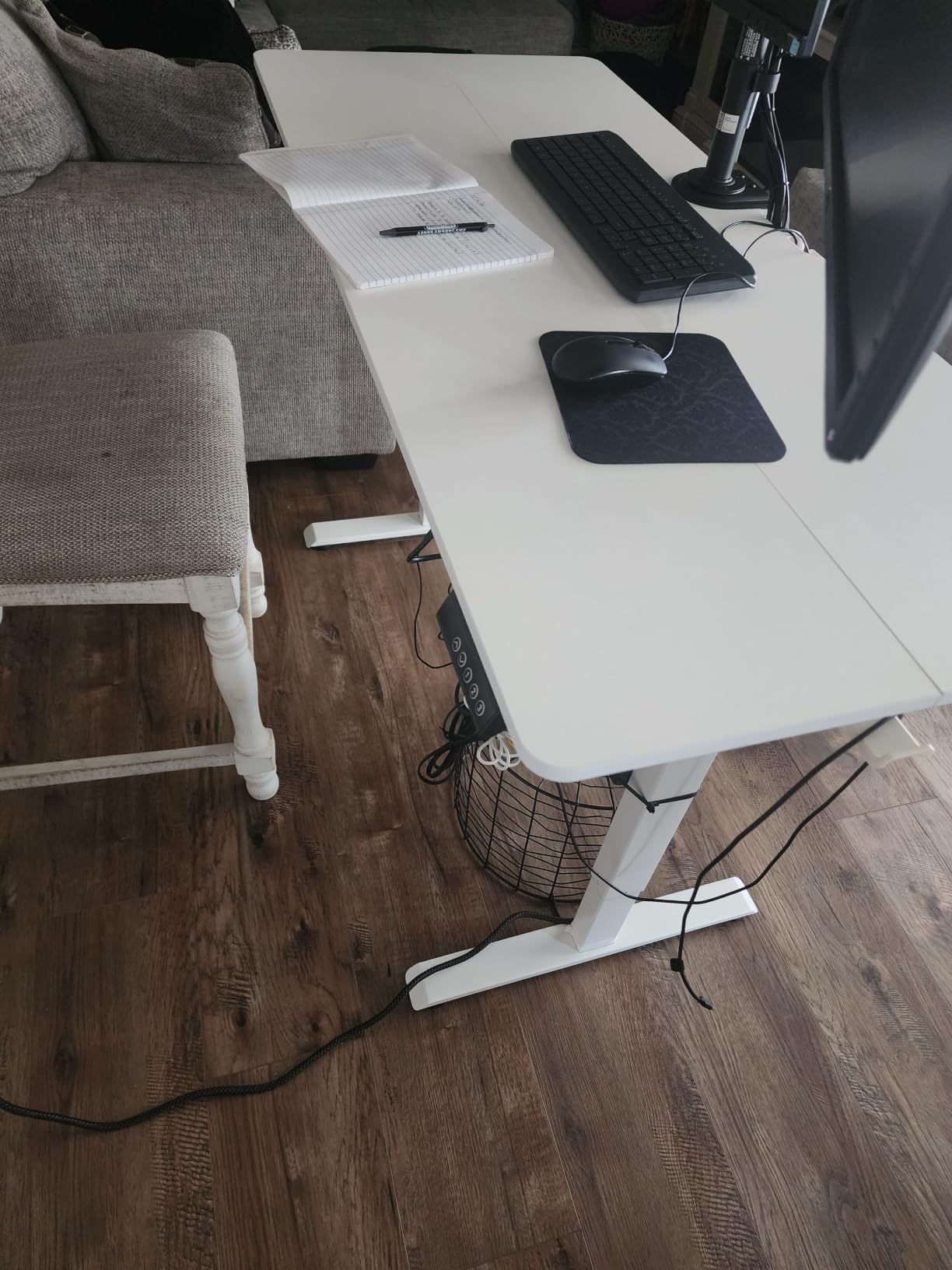 Veken 47.2 Inch Large Electric Standing Desk, Gaming Table, Brown | Height Adjustable Sit Stand Up Computer Tables for Home Office, Study, Writing customer photo 2