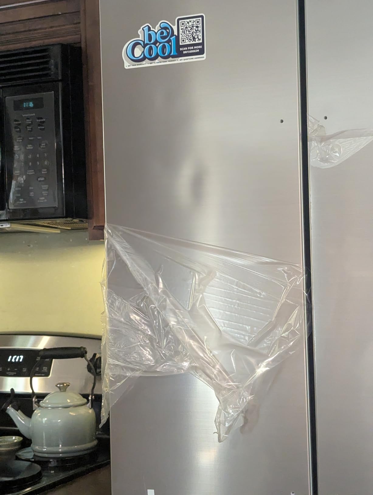 BLACK+DECKER 17 Cu. Ft. Convertible Freezer Refrigerator, BUC1700XW, White | Upright Fridge with Glass Shelves, Garage Ready Freezer, ENERGY STAR rated, Frost Free customer photo 1