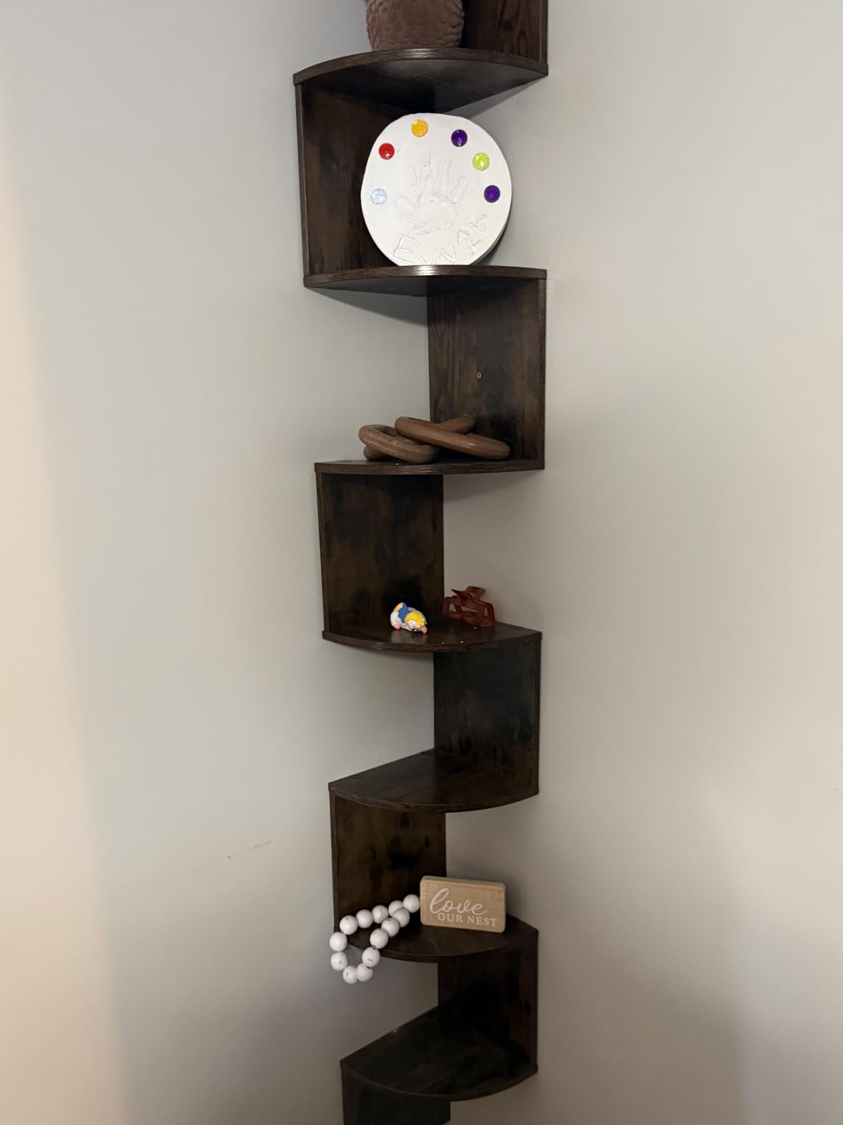 HOOBRO Corner Shelf Wall-Mounted, Set of 2 Floating Corner Shelves for Wall, 4-Tier Corner Bookshelves Floating Shelf for Wall Corner Shelves for Living Room Bedroom Bathroom Home Office Rustic Brown customer photo 2