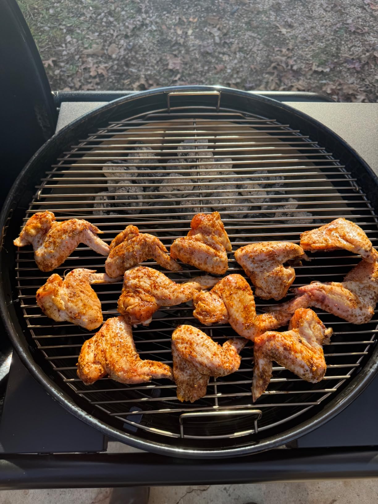 SnS Grills 22-Inch Charcoal Grill and Smoker - MasterKettle with Patented Slow N Sear Deluxe Insert, 304 Stainless EasySpin Grate, Integrated Side Table, 10-Year Warranty customer photo 2