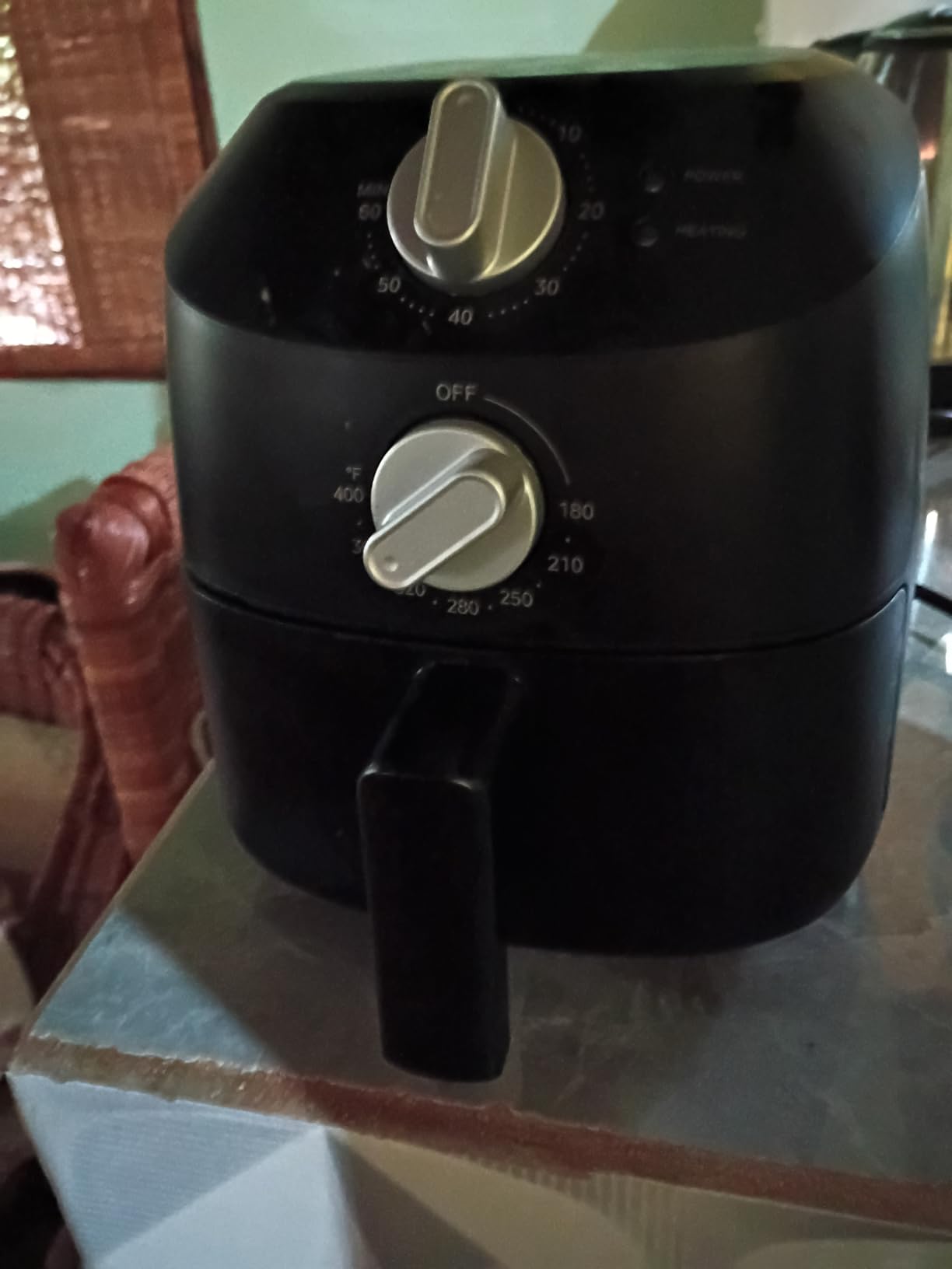 COMFEE' Compact 2.1-Quart Mini Air Fryer for Small Kitchens, Black customer photo 1