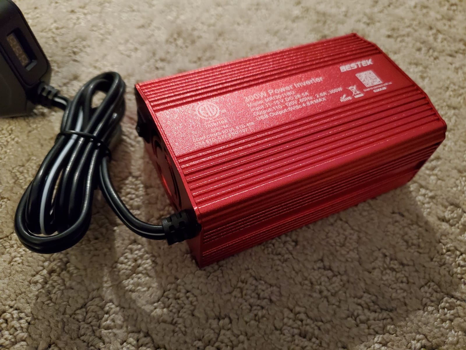 2000 Watt Pure Sine Wave Power Inverter, 12V DC to 110/120V AC Inverter with 3 AC Outlets, Remote, PD 3.0 USB Port, QC 18W, Remote Controller, LED Display,For RV Solar Systems,Semi Truck,Vehicles,Boat customer photo 2