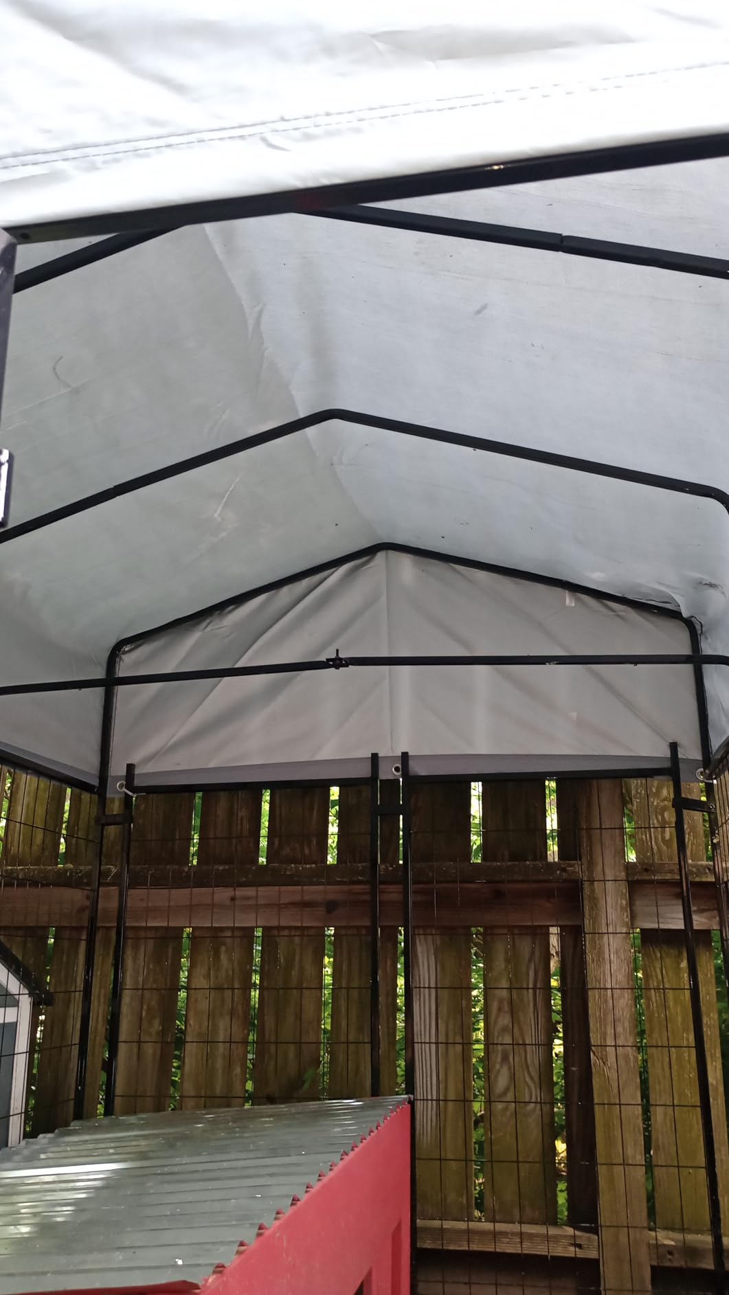 Oranland 8x4x6 FT Dog Kennel Outdoor for Large Dogs with Silver Roof customer photo 1