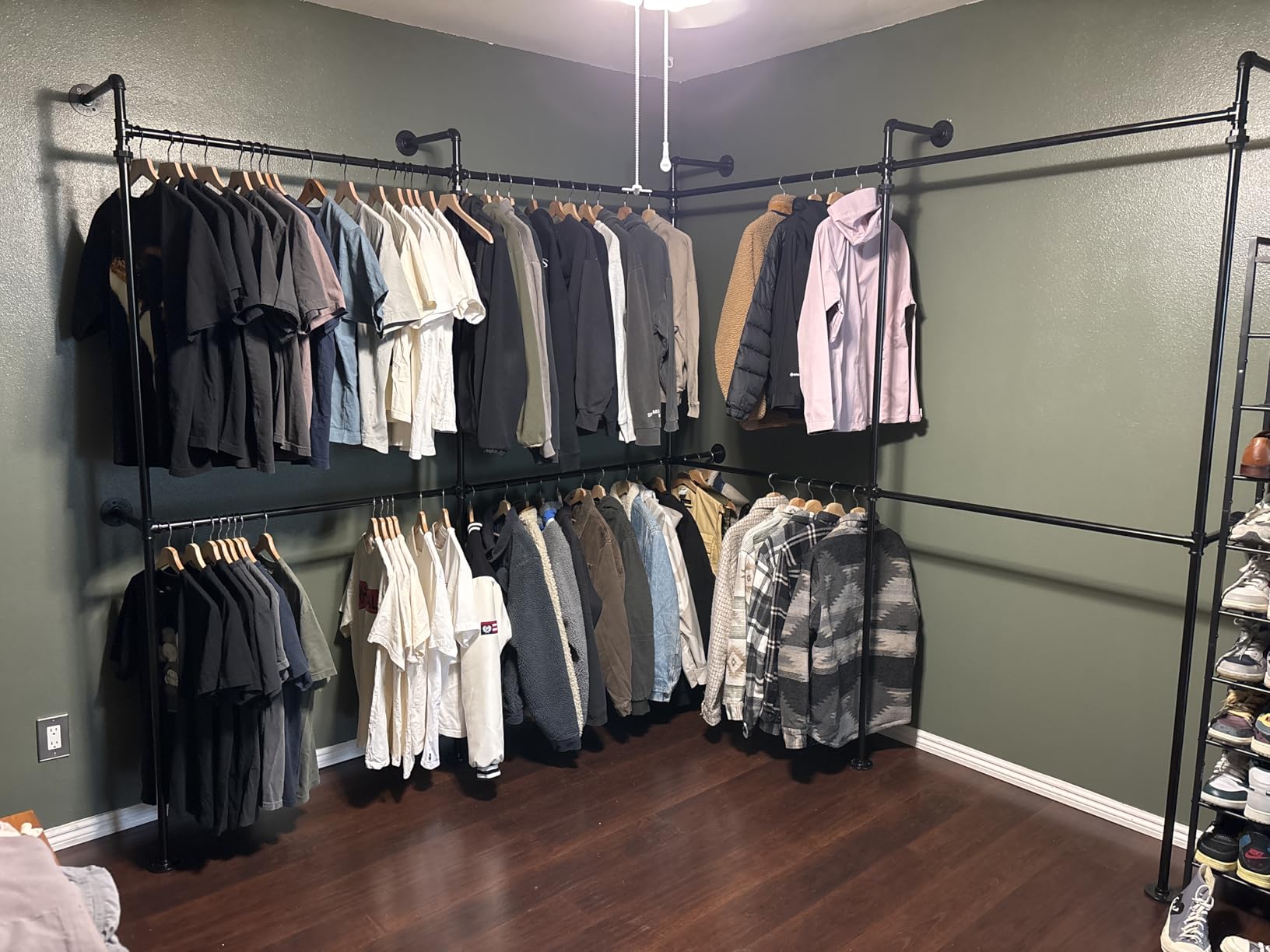 Aheaplus Industrial Pipe Clothing Rack, Reversible 13FT Clothes Rack customer photo 2