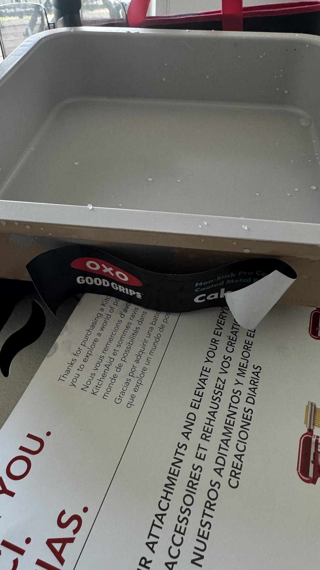 OXO Good Grips Non-Stick Pro Ceramic Coated 9 in Square Cake Pan, Biscuit customer photo 2