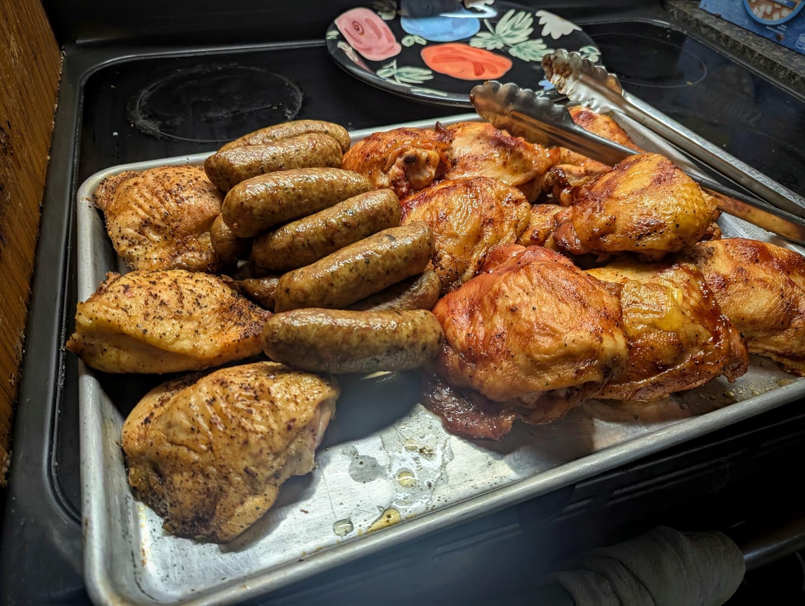 Traeger Woodridge Wood Pellet Grill & Smoker, 860 Sq In, WiFi | 500°F max temp, 6-in-1 versatility - grill, smoke, bake, roast, braise & BBQ with WiFIRE app control customer photo 1