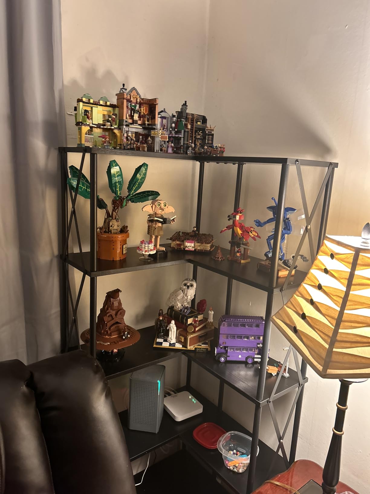 HOOBRO Corner Bookshelf, 4-Tier L-Shaped Bookcase, Industrial Open Display Shelf Tall Storage Organizer, Vertical Storage Rack, for Living Room, Home Office, Rustic Brown and Black BF59SJ01 customer photo 2