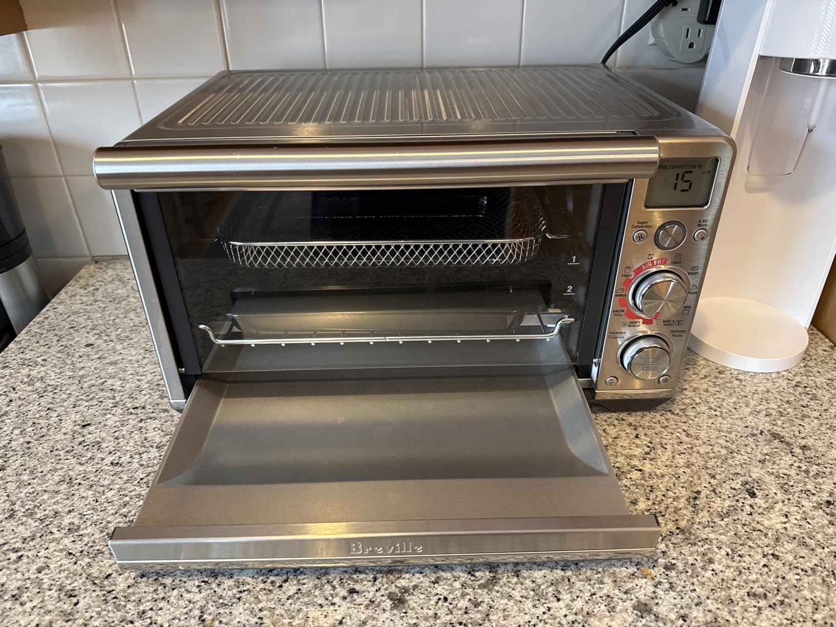 Breville BOV680BSS Smart Oven Air Fryer Compact, Brushed Stainless Steel | Enjoy crispy snacks, leftovers and meals with this small countertop oven with 5 air fry and 5 cooking functions customer photo 1