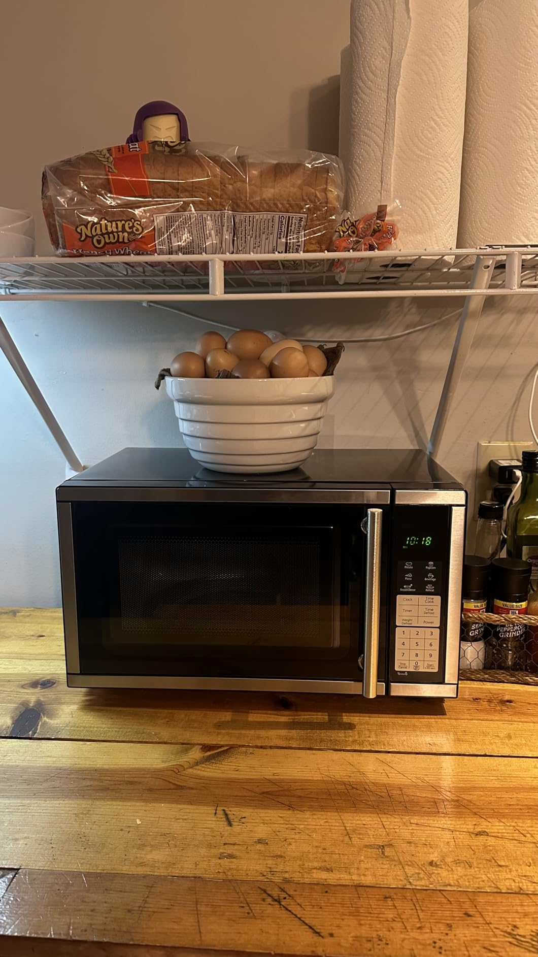 Countertop Microwave Ovens 0.7 Cu. Ft. 700 Watts Microwave Oven With LED Lighting, Turntable and Child Lock, Compact Microwave Perfect for Apartments and Dorms, Easy Clean Interior, Black customer photo 2