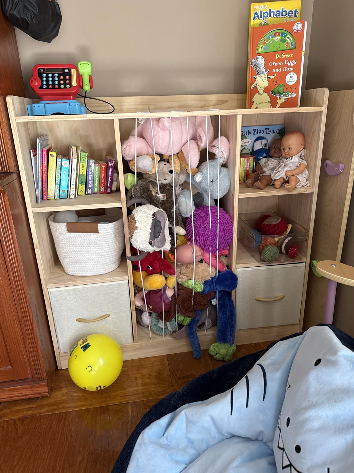 EXPERLAM 4-in-1 Toy Storage Organizer with Stuffed Animal Storage, Solid Pine Kids Bookshelf and Toy Shelf, 6 Cube Shelf with 2 Removable Drawers, Stuffed Animal Zoo for Kids Room, Playroom, Nursery customer photo 2
