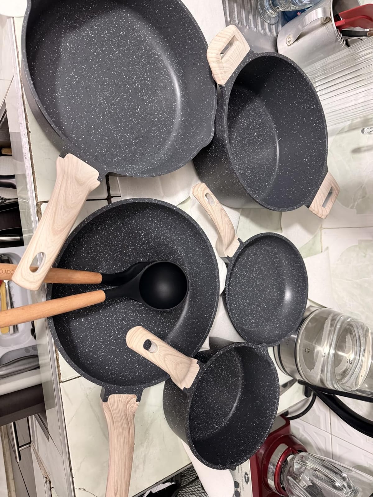 CAROTE Pots and Pans Set, Ceramic Cookware Set, 14pcs | Healthy Induction Kitchen Set, with Silicone Lids, Easy Clean, Even Heating, Space Saving, PFAS FREE customer photo 1