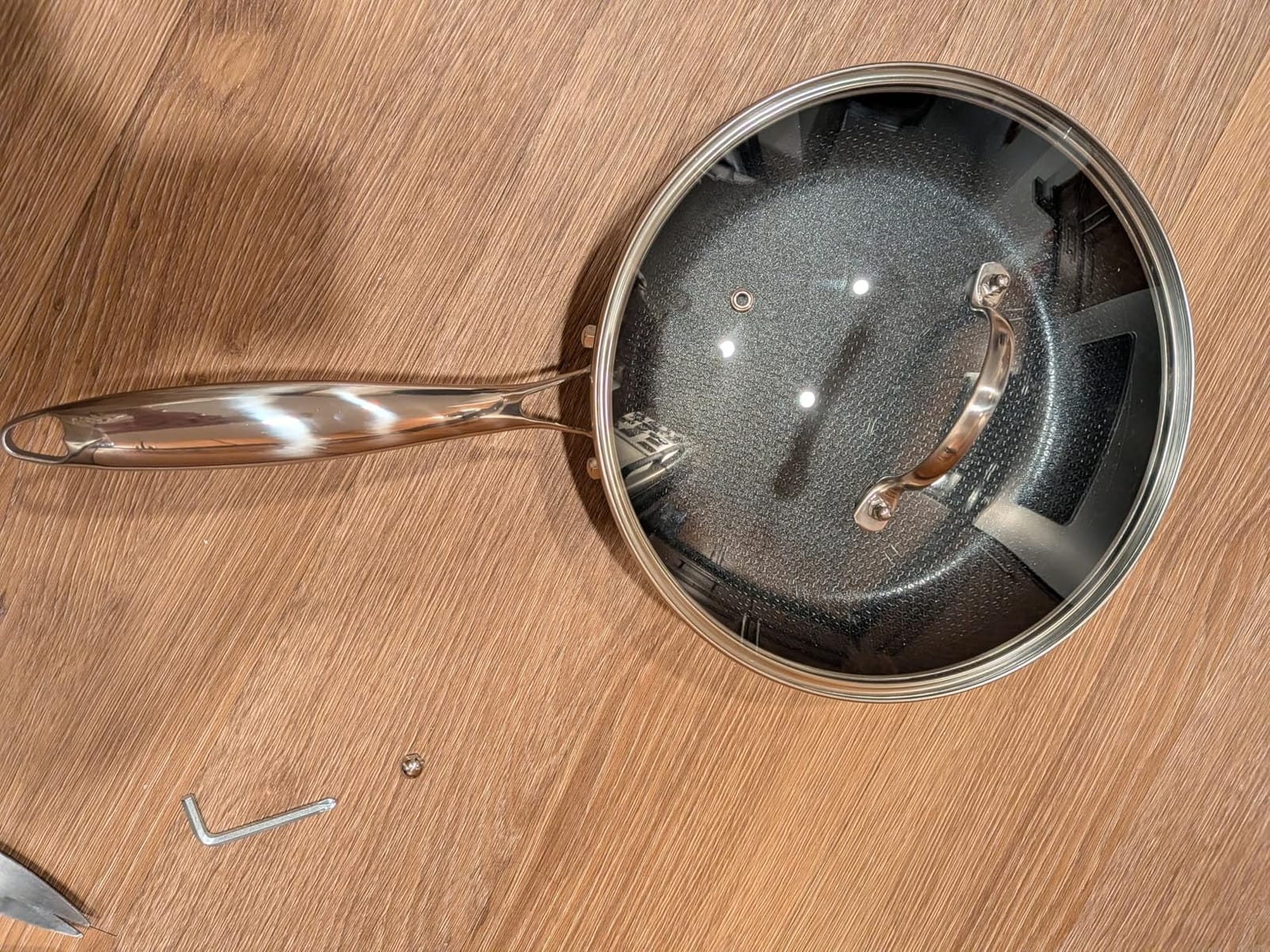 Innerwell 8 Inch Nonstick Frying Pan with Lid, Induction & Oven Safe customer photo 2