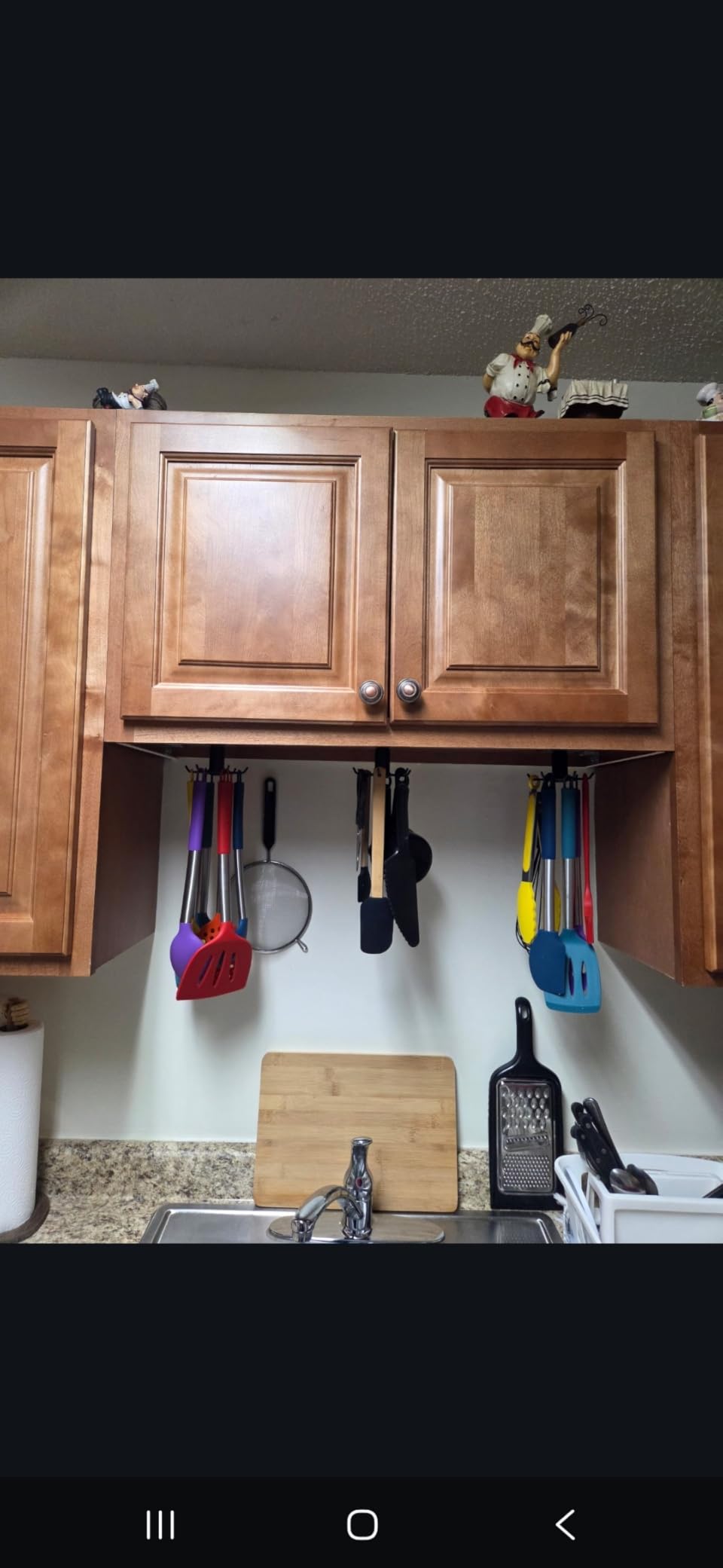 Metal Under Cabinet Kitchen Utensil Hooks,360° Rotating Kitchen Utensil Rack with 8 Hooks,Drilling Free Adhesive Utensils Hanging Rack for Tools/Towel/Knife (Black) customer photo 2