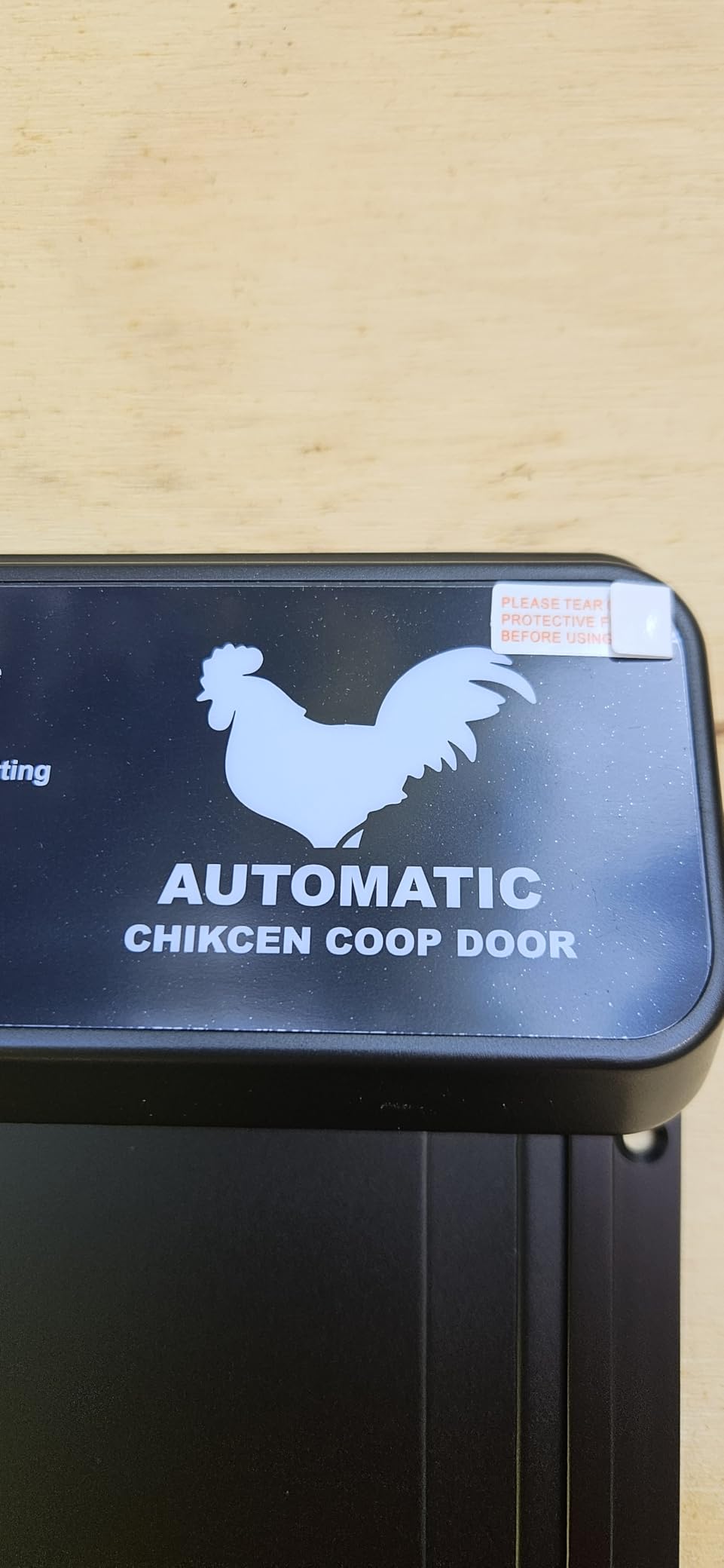 INNOLAND Large Size Automatic Chicken Coop Door - Reinforced Gear Drive customer photo 1