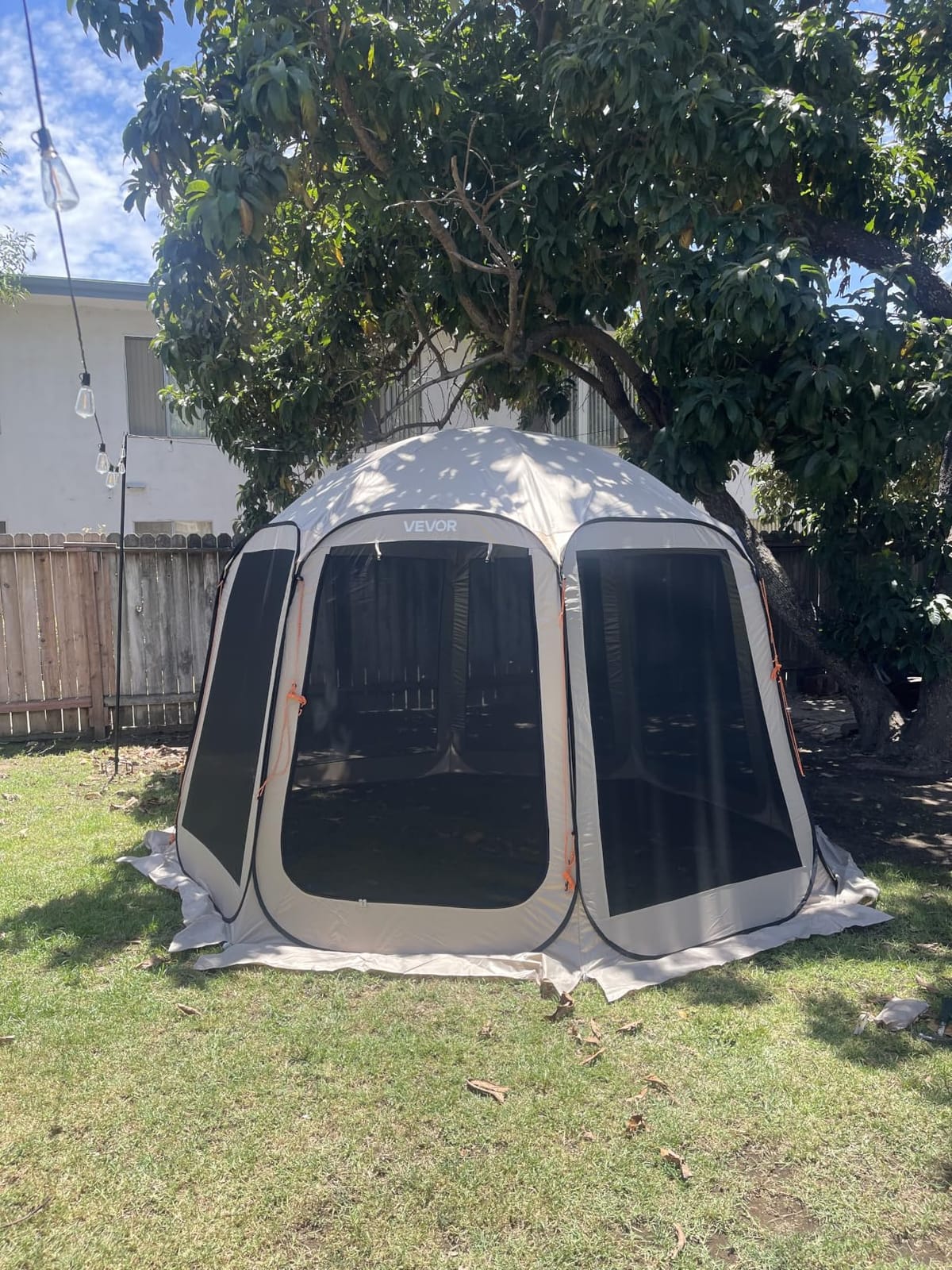 VEVOR Pop up Screen House Tent, 15 x 13.8 ft, 12-15 Person Screen Gazebo, Portable Screened in Canopy with Carry Bag, Netting Sides, Ground Stakes, for Garden, Patio, Backyard, Outdoor Activities customer photo 2