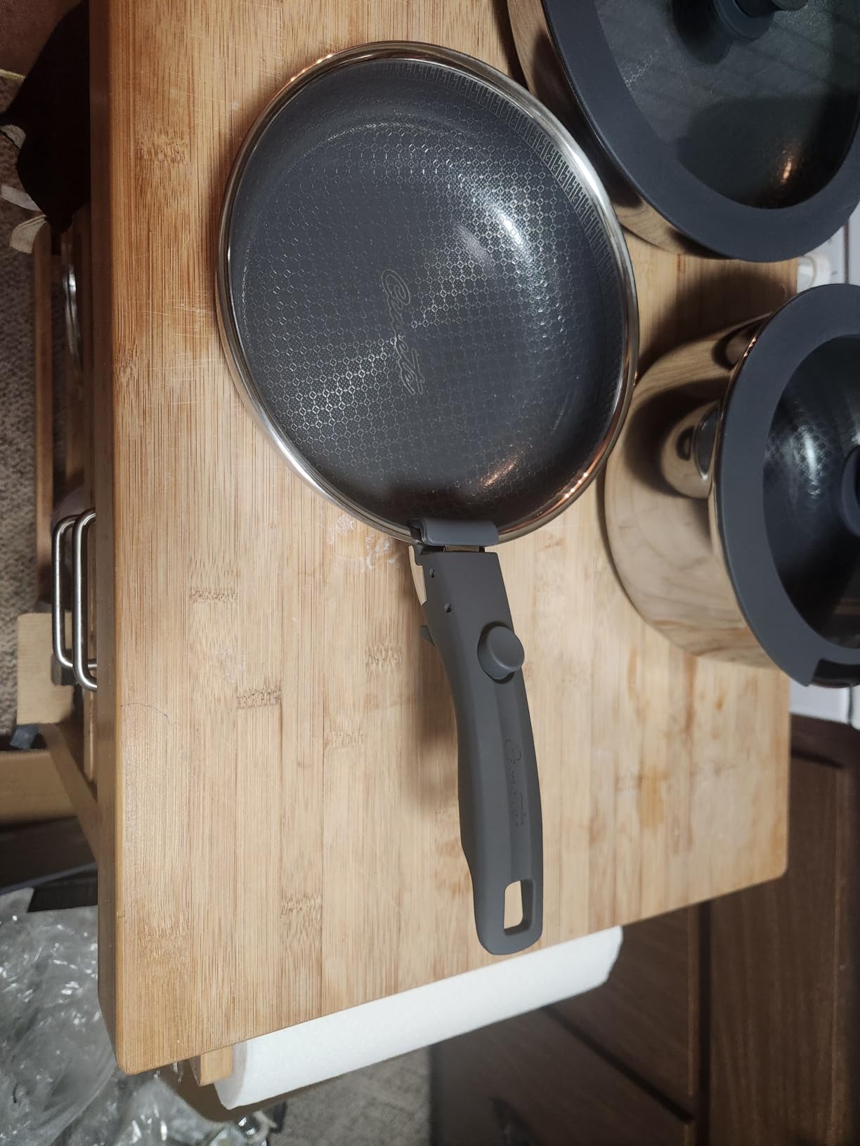 Ciwete Hybrid Non Stick Frying Pans Set 3-Piece, 8 & 10 Inch Tri-Ply Stainless Steel Pans Set with Detachable Handle, PFOA Free Kitchen Skillets for All Cooktops, Dishwasher & Oven-Safe Cooking Pan customer photo 2